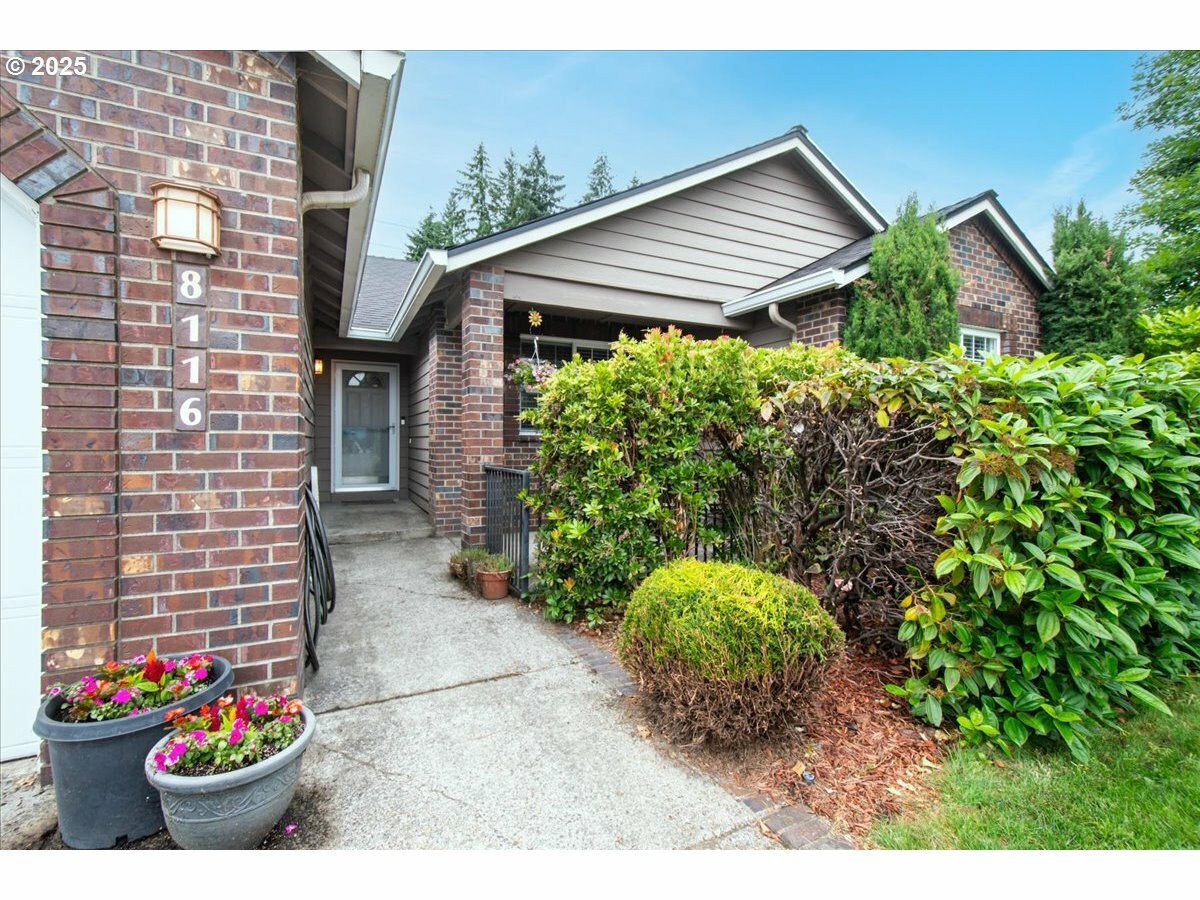 Property Photo:  8116 NE 163rd Ave  WA 98682 