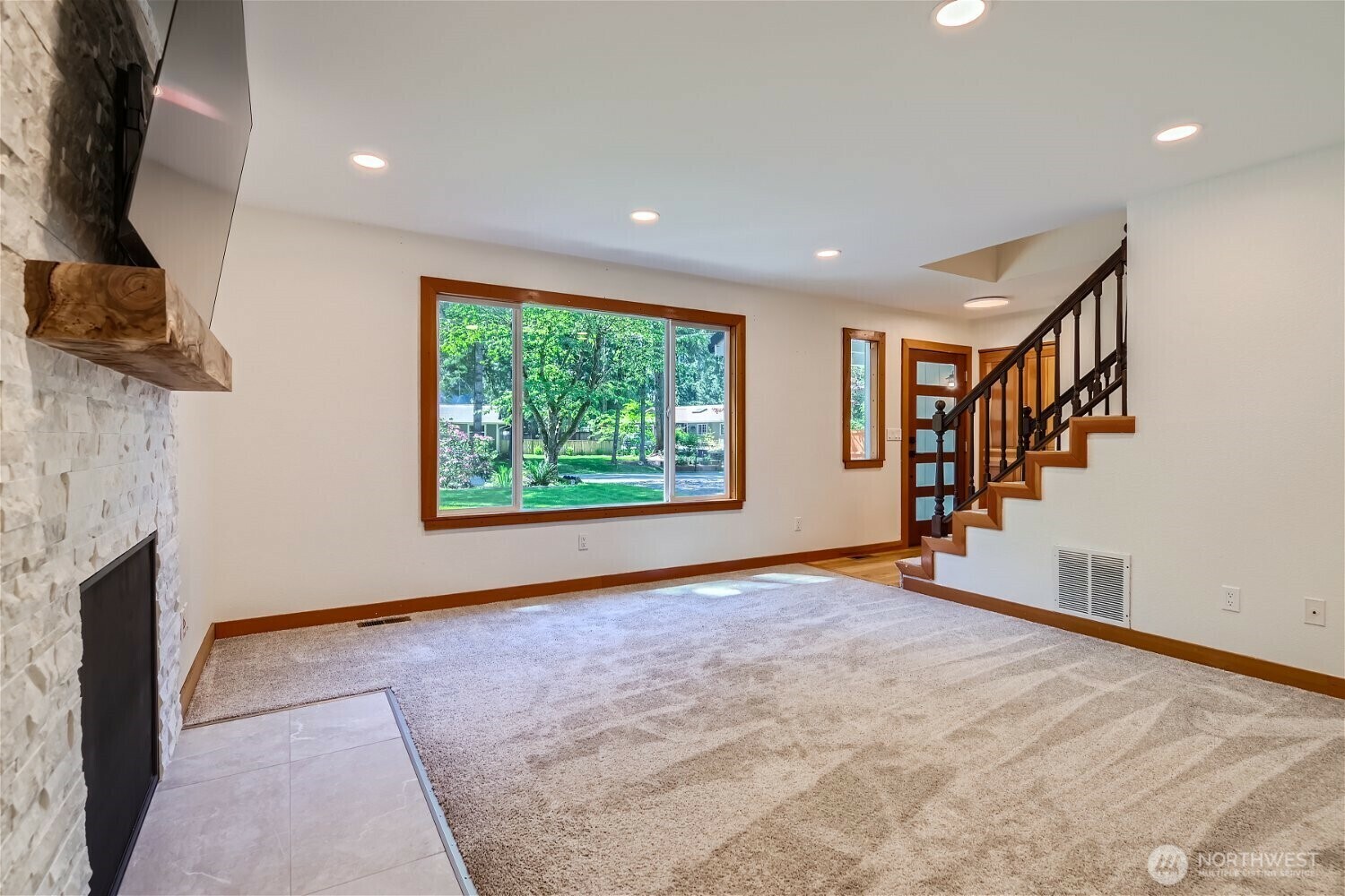Property Photo: 10448 320th Avenue NE WA 98014