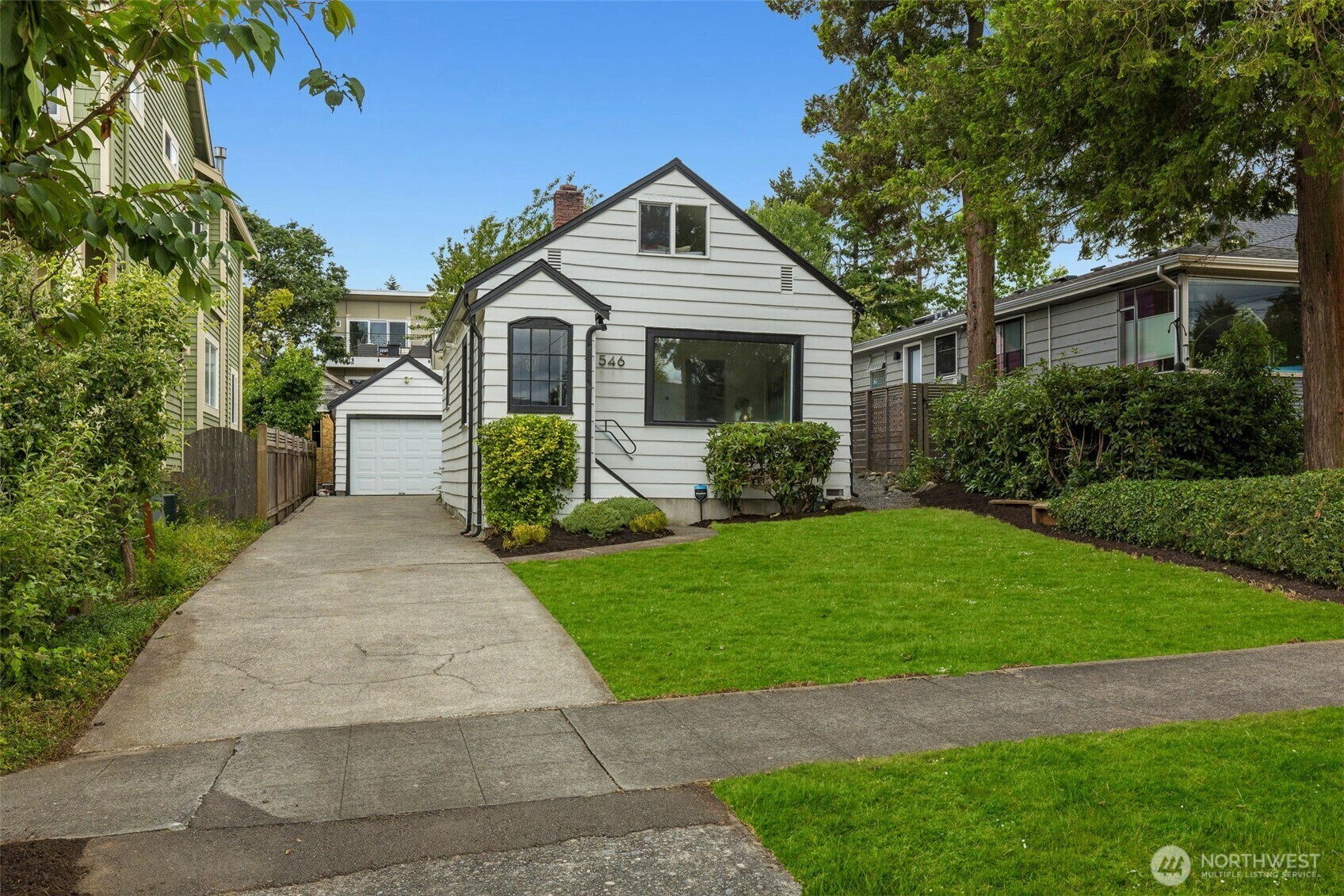 Property Photo:  546 NE 84th Street  WA 98115 