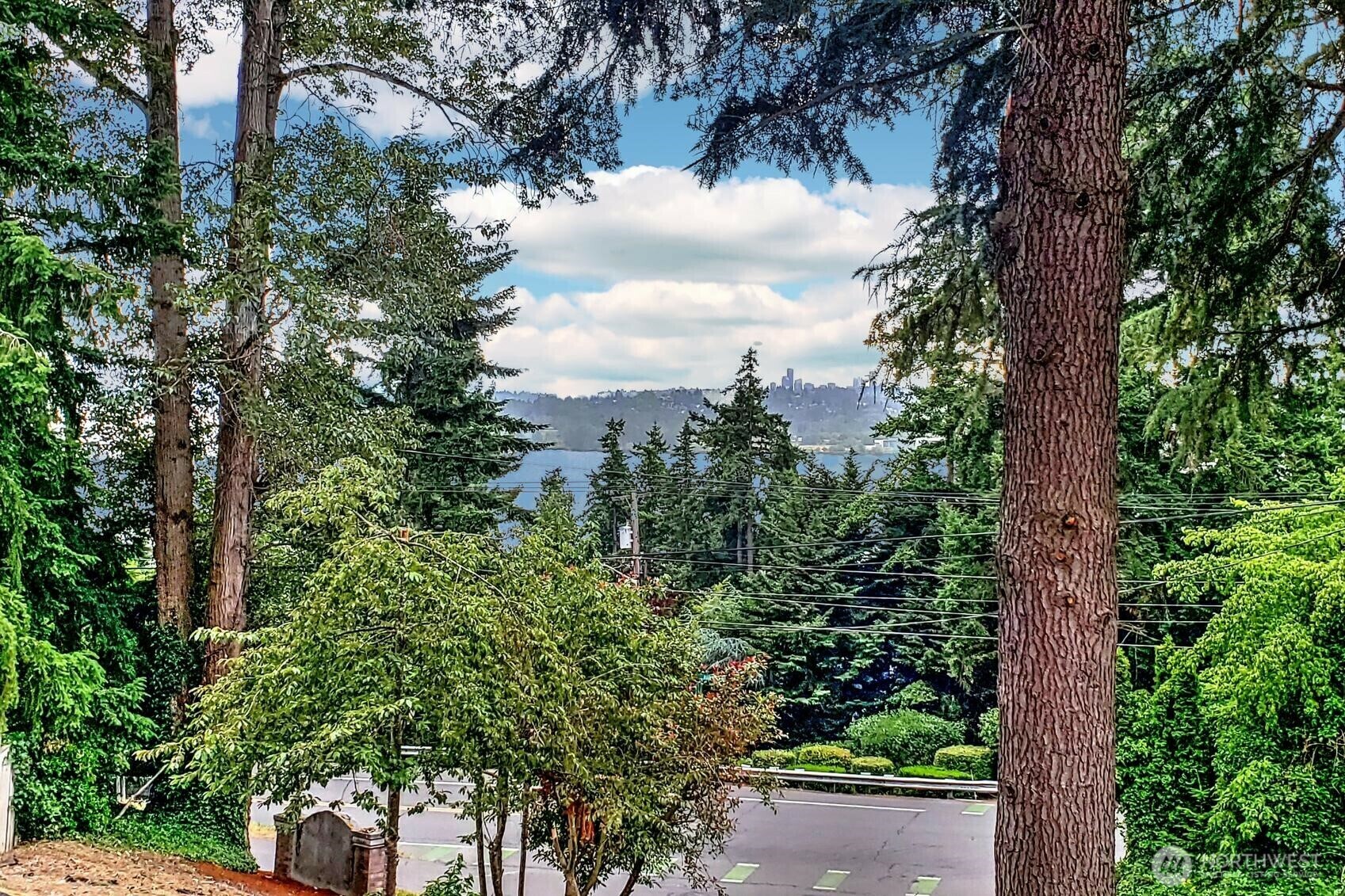 Property Photo:  11214  80th Avenue NE  WA 98034 