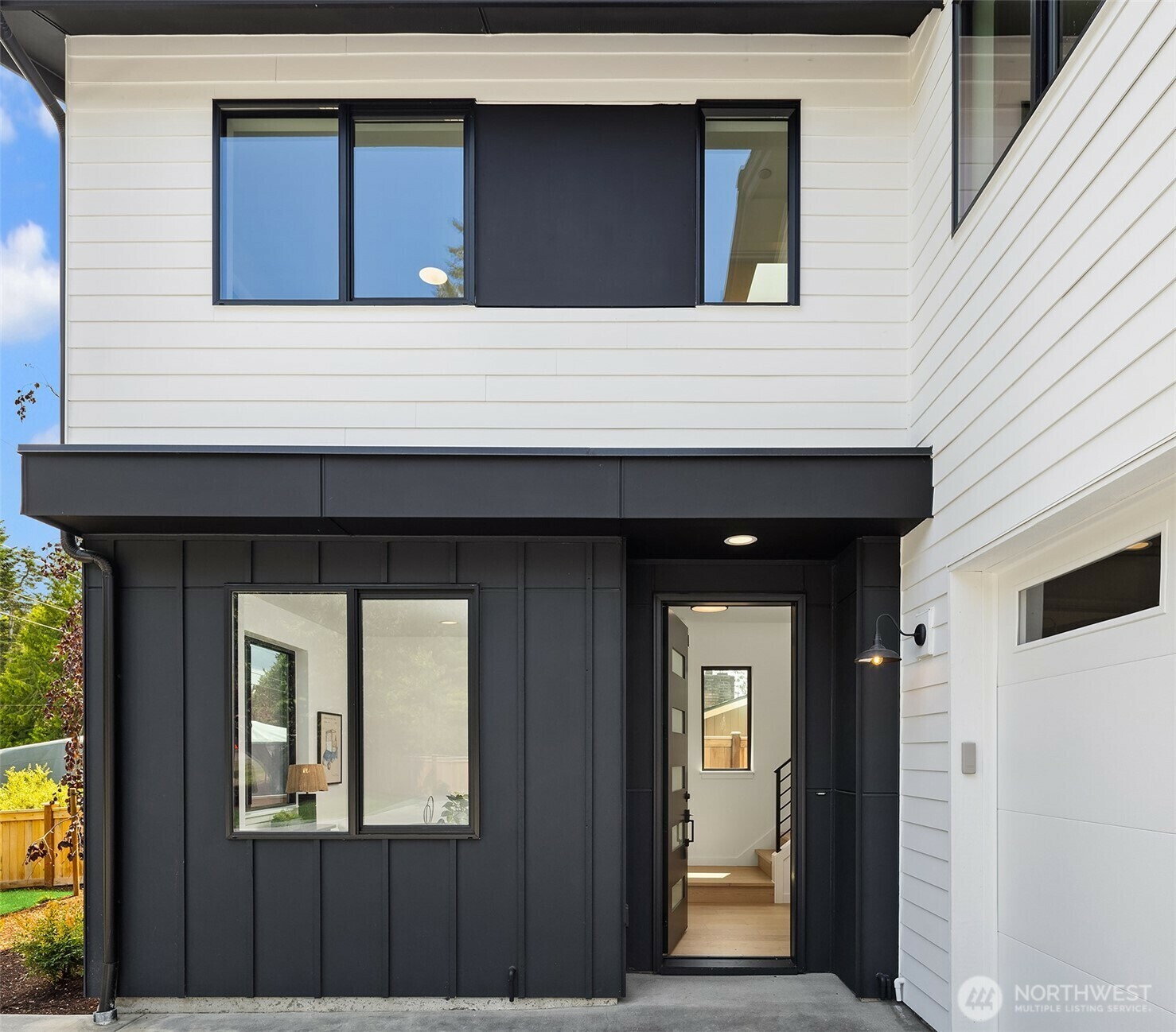 Property Photo: 11121 105th Avenue NE WA 98033