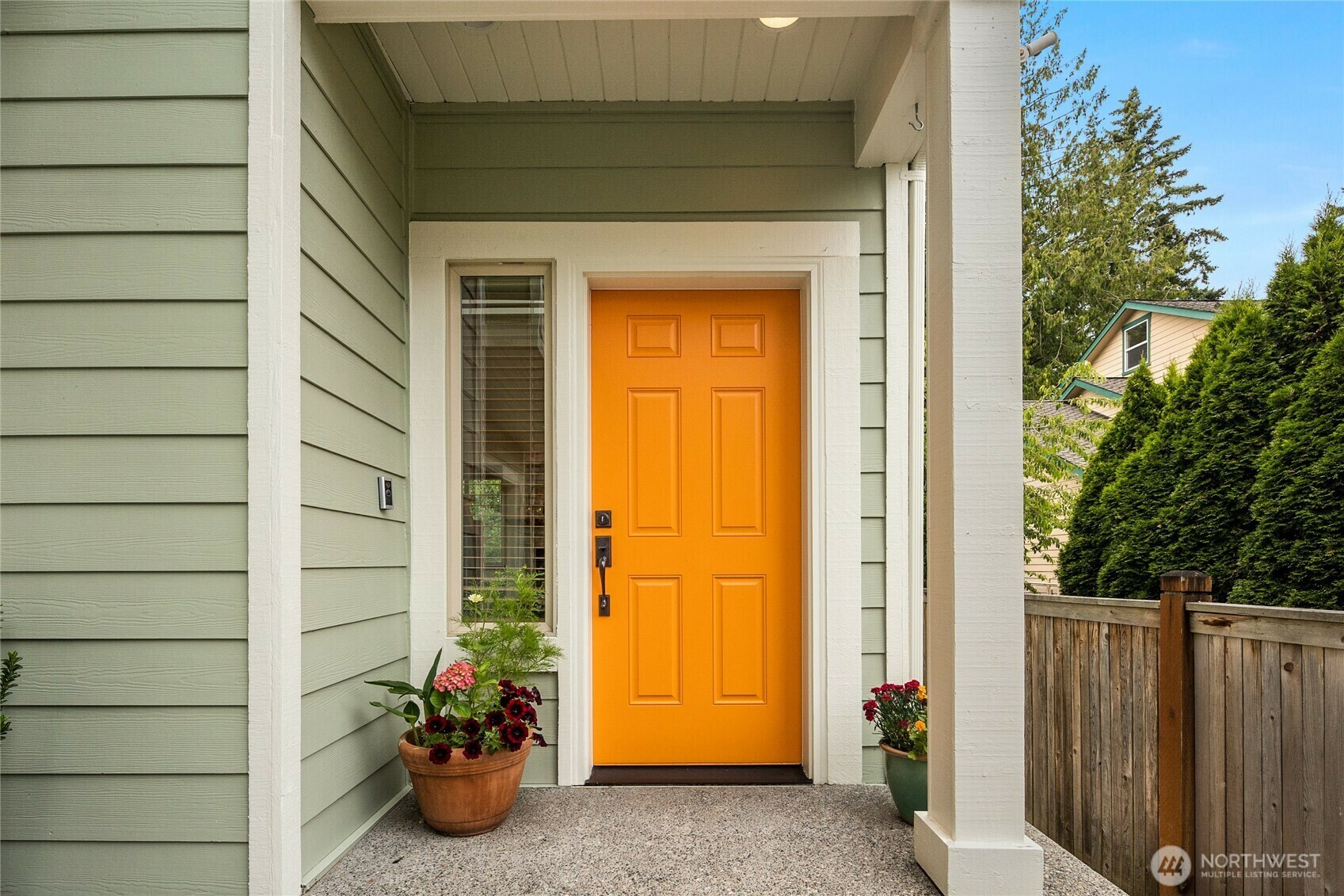 Property Photo: 23114 87th Avenue W WA 98026