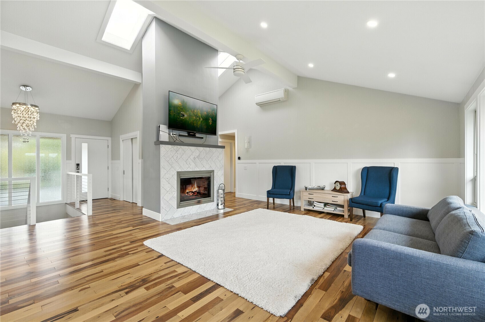 Property Photo:  2500  171st Ave S.e.  WA 98008 