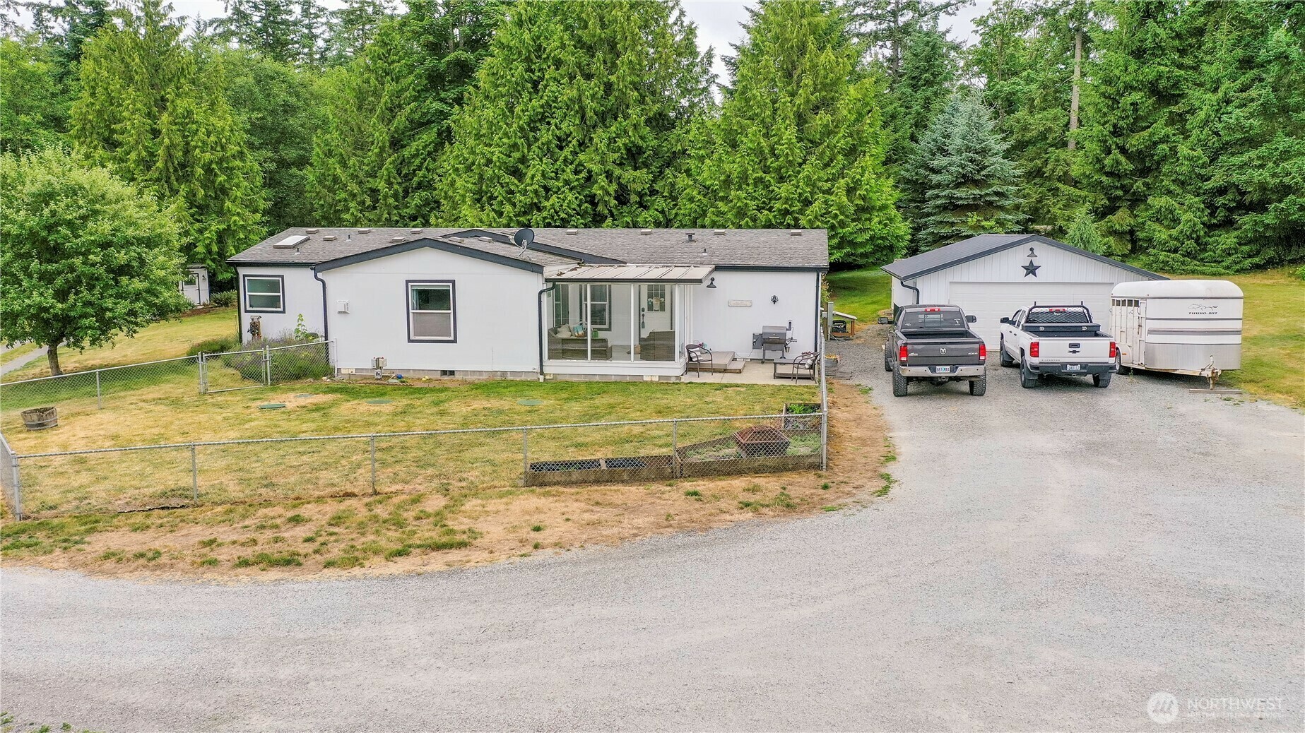 Property Photo: 264 Ihler Rd WA 98282