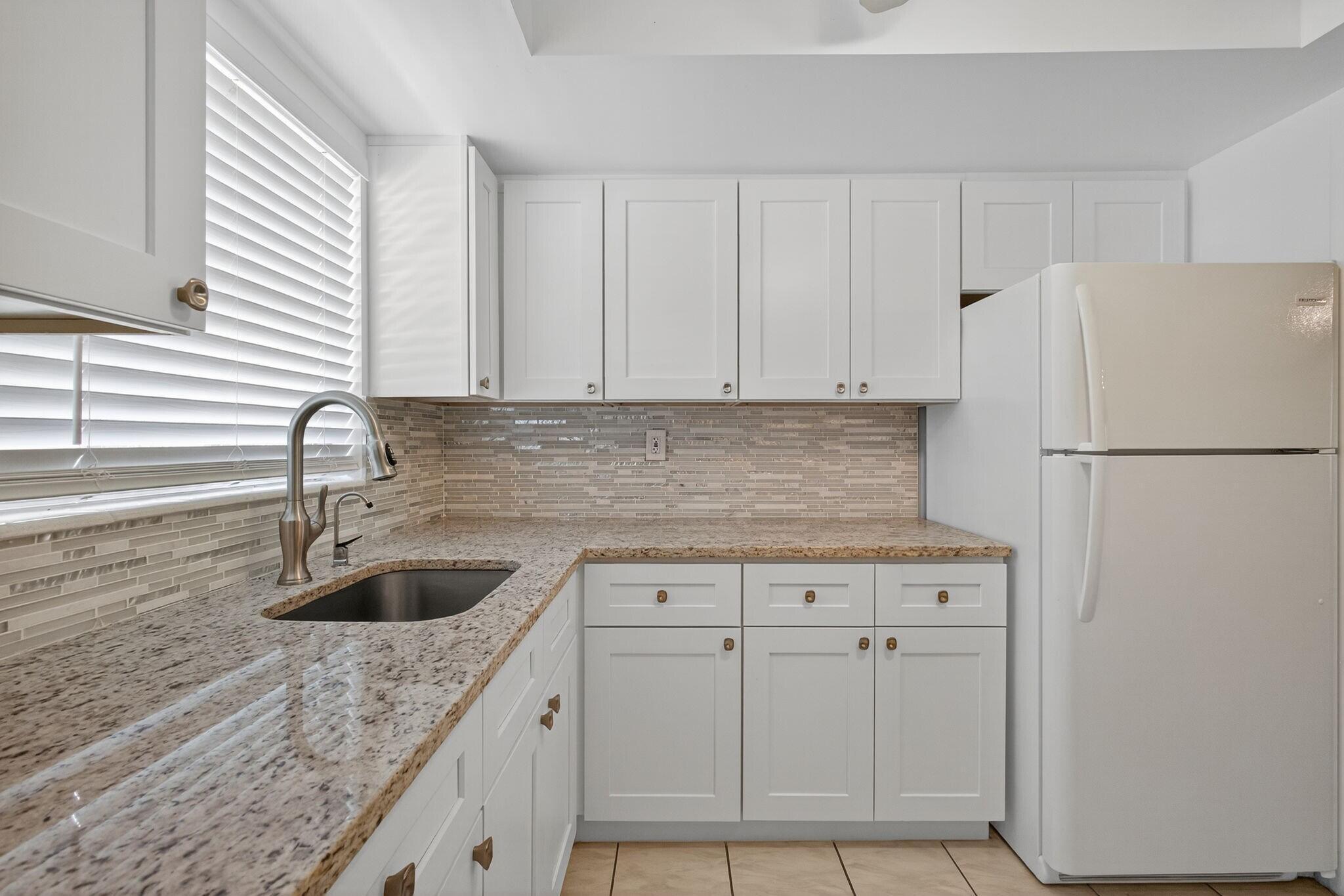 Property Photo:  2916 Crosley Drive E H  FL 33415 
