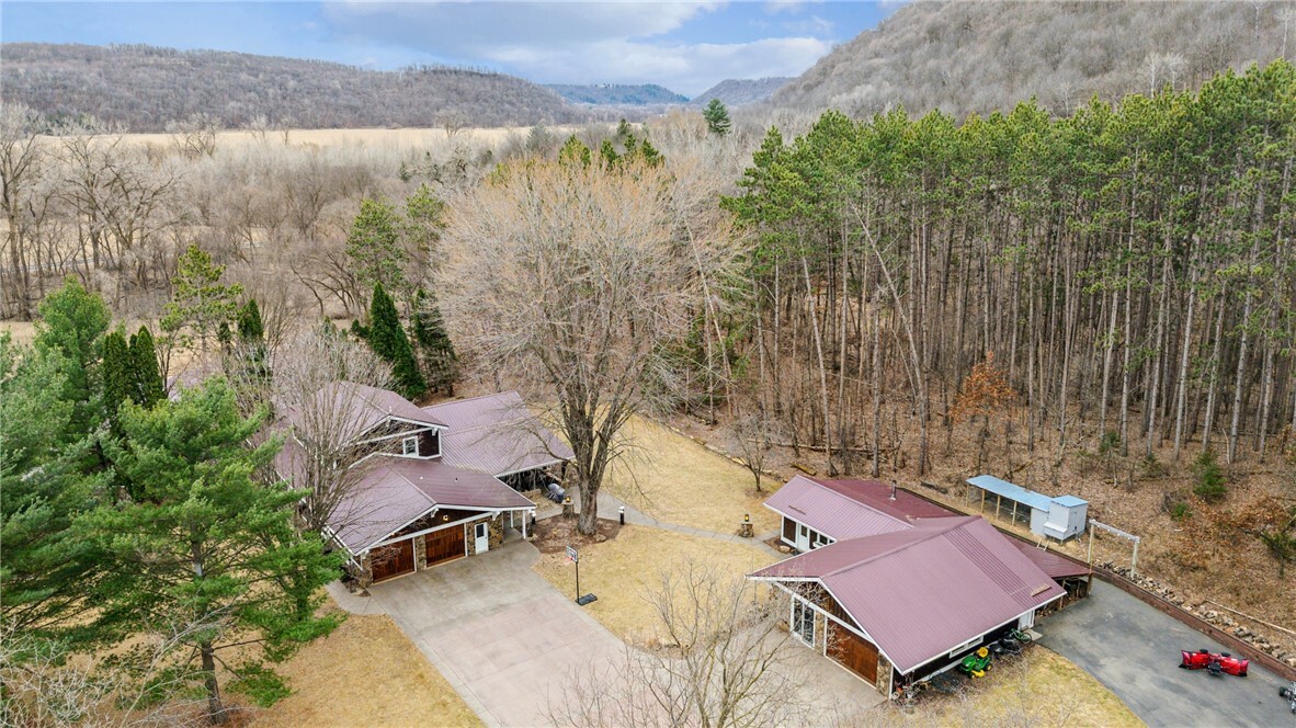 Property Photo: N2699 County Road A WI 54750