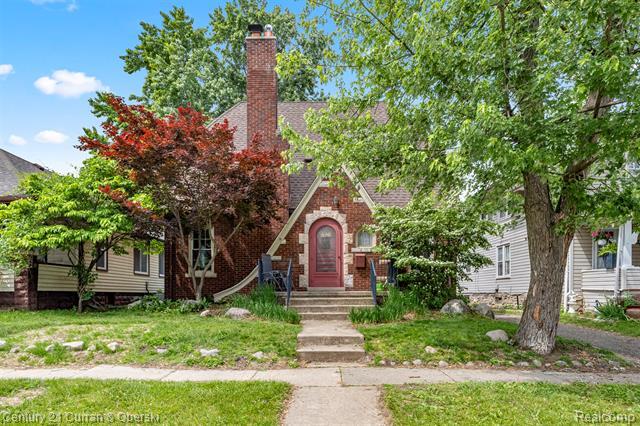 Property Photo:  34642 Elm Street  MI 48184 