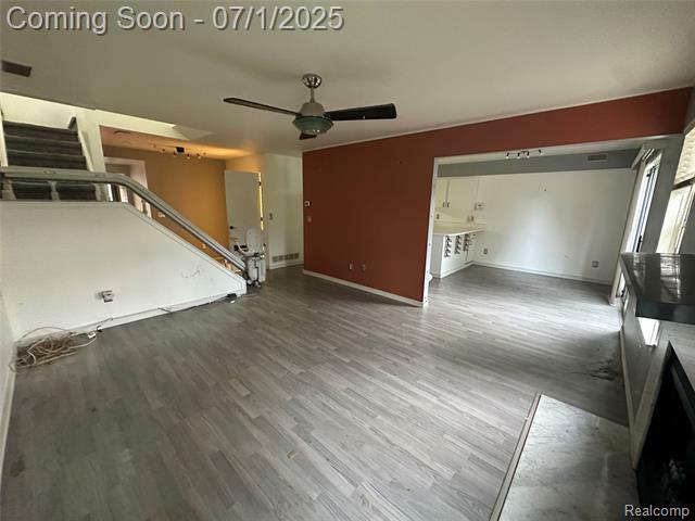 Property Photo:  36550 Deerhurst S  MI 48185 