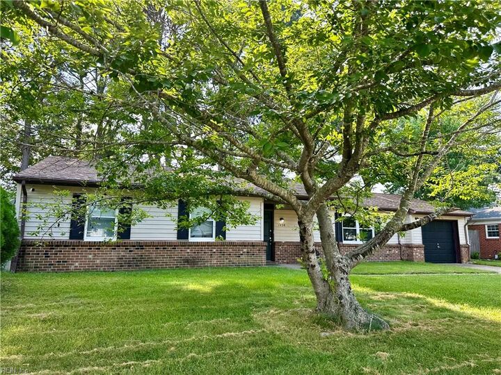Property Photo:  1434 Peony Arch  VA 23453 