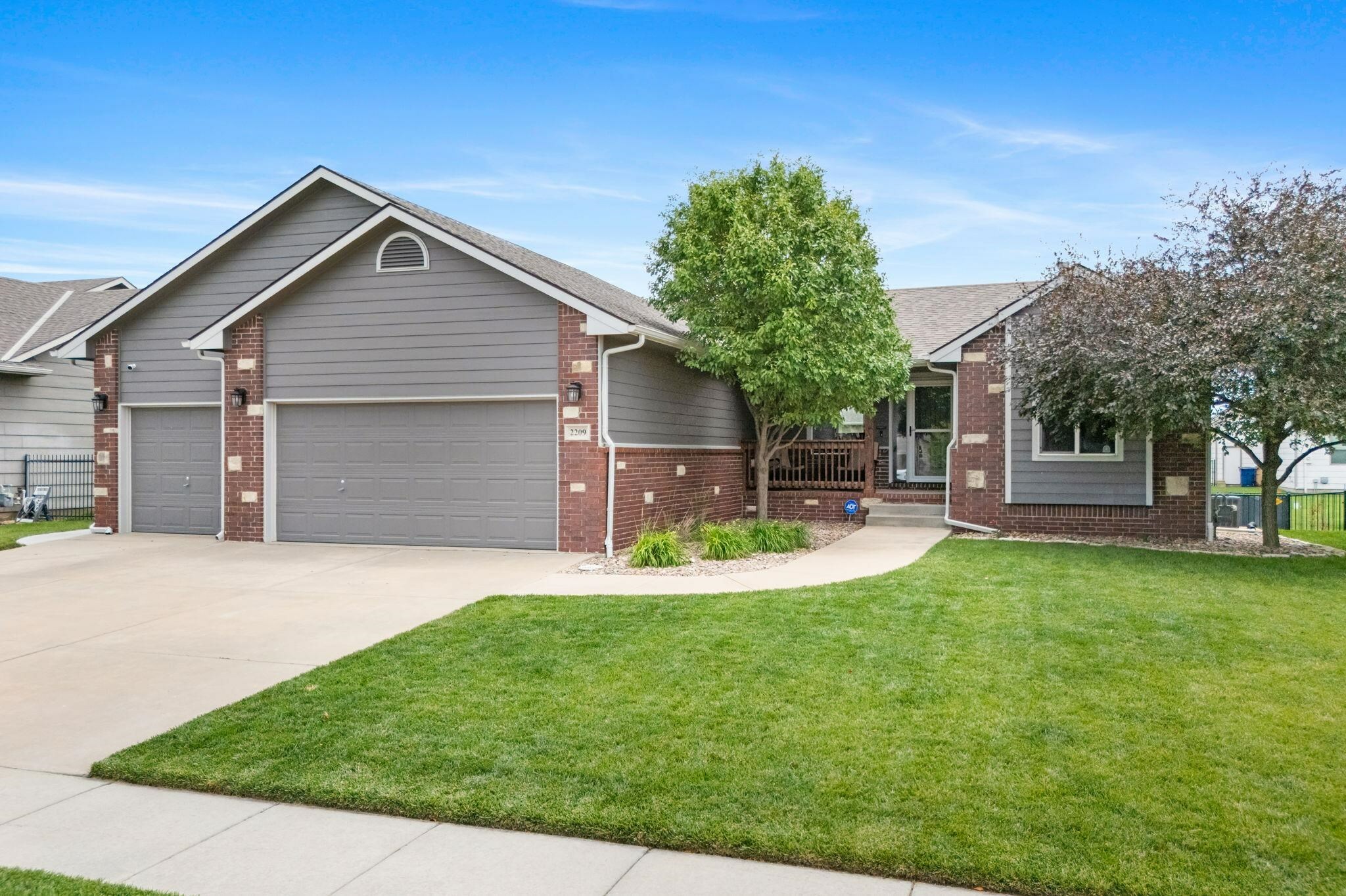 Property Photo:  2209 E Dory St  KS 67052-8644 