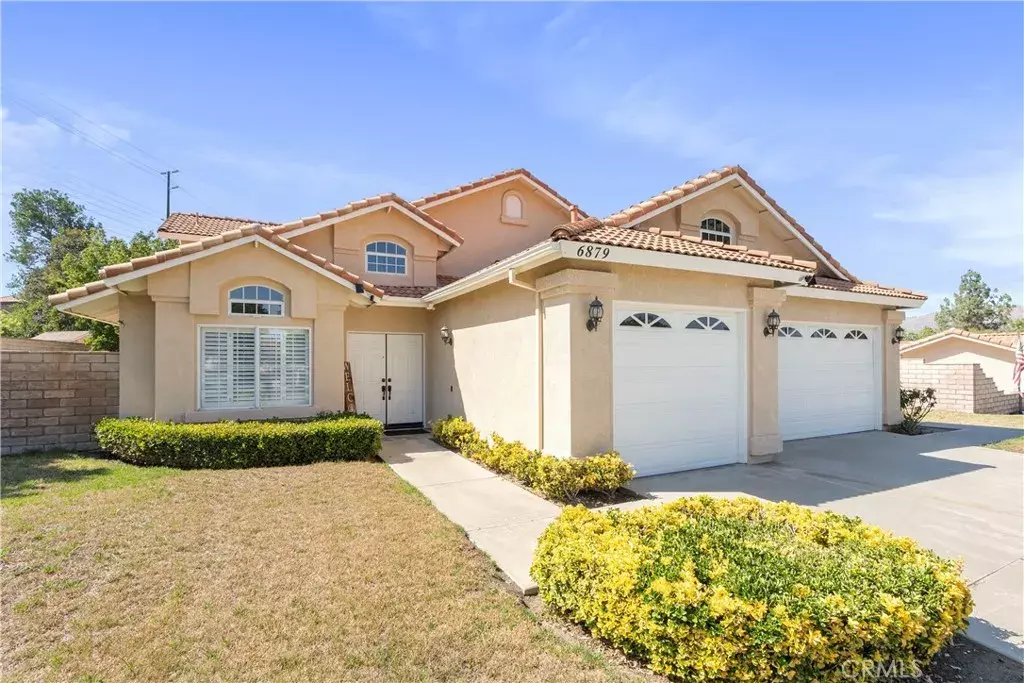 Property Photo: 6879 Mission Grove Pkwy North CA 92506