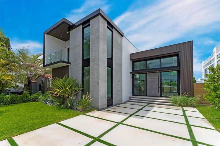 630 NE 82nd Ter  Miami FL 33138 photo