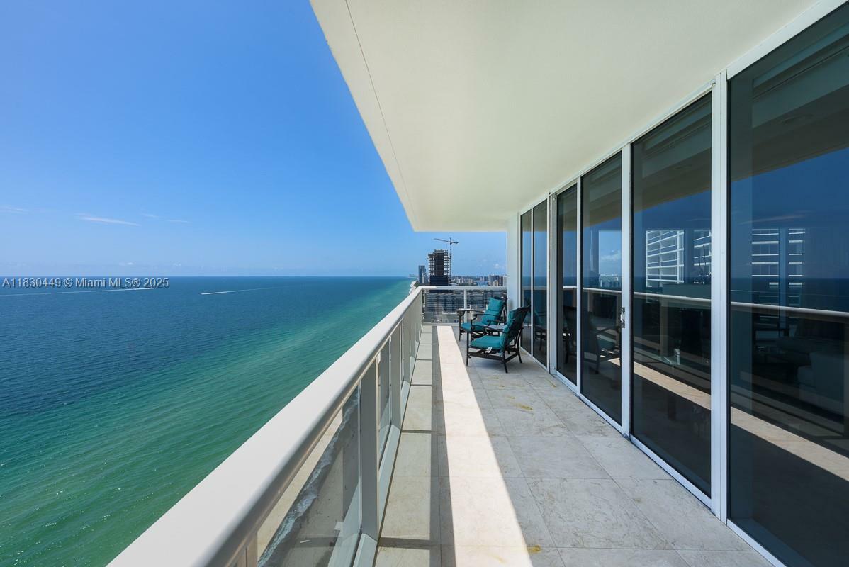 Property Photo: 1830 S Ocean Dr 3402 FL 33009