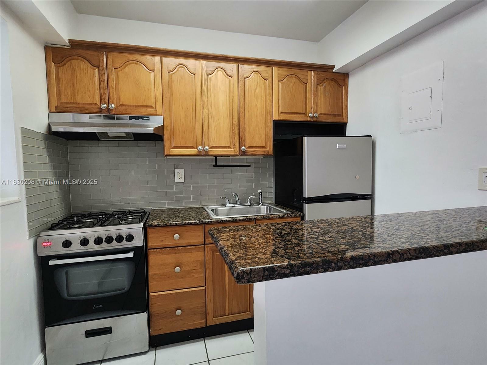 Property Photo: 1014 Salzedo St 304 FL 33134