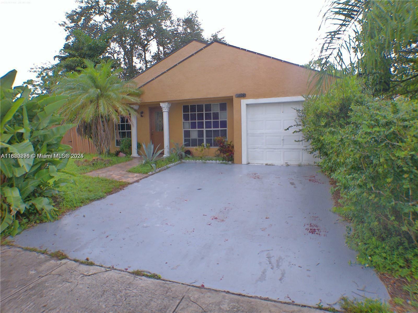 1490 SW 85th Ter  Pembroke Pines FL 33025 photo