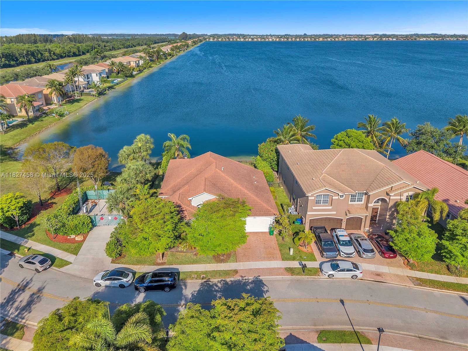 5342 SW 173rd Ave  Miramar FL 33029 photo
