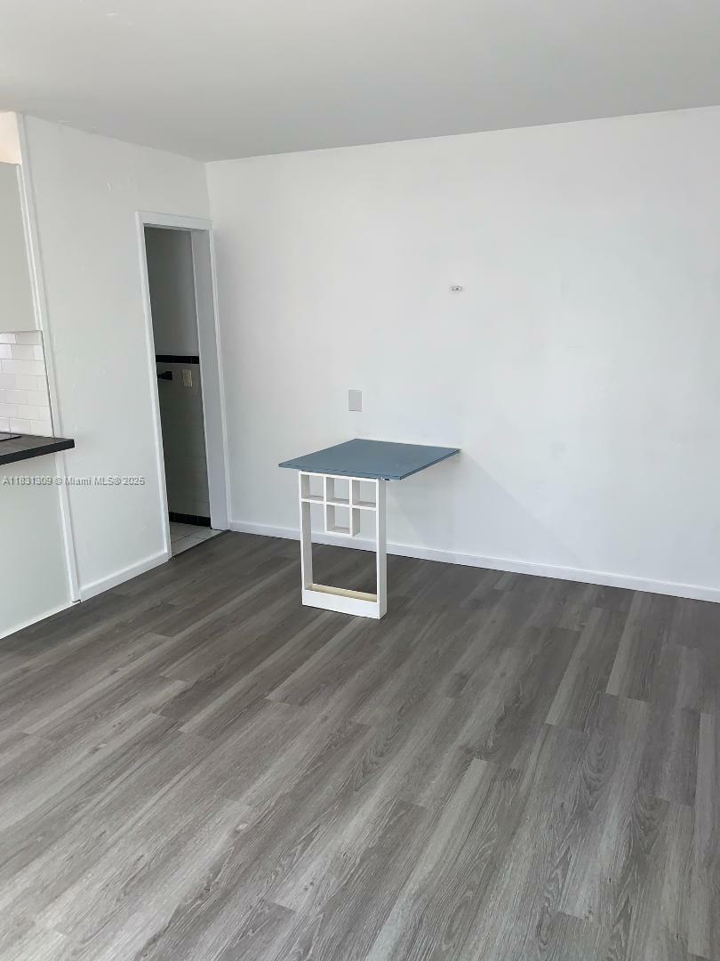 Property Photo:  2123 Wilson W  FL 33020 