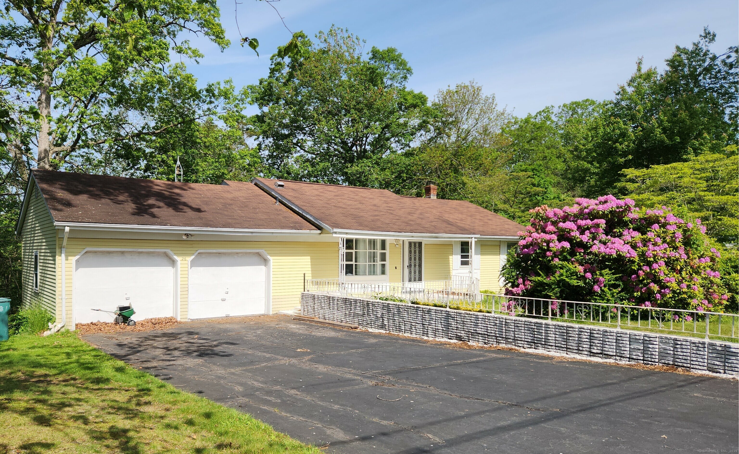 26 Stratton Court  Hamden CT 06514 photo