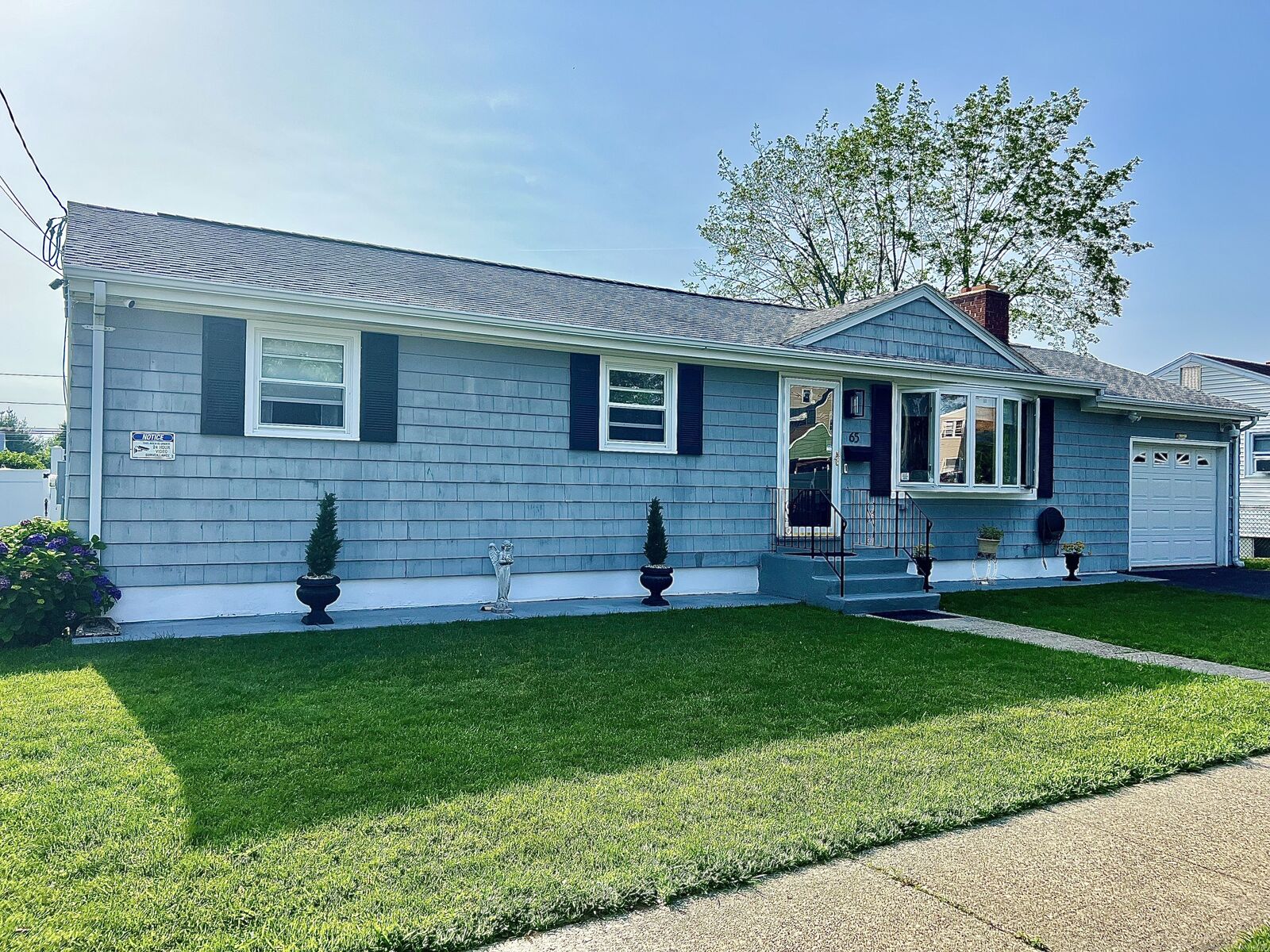Property Photo:  65 Patchen Street  CT 06615 