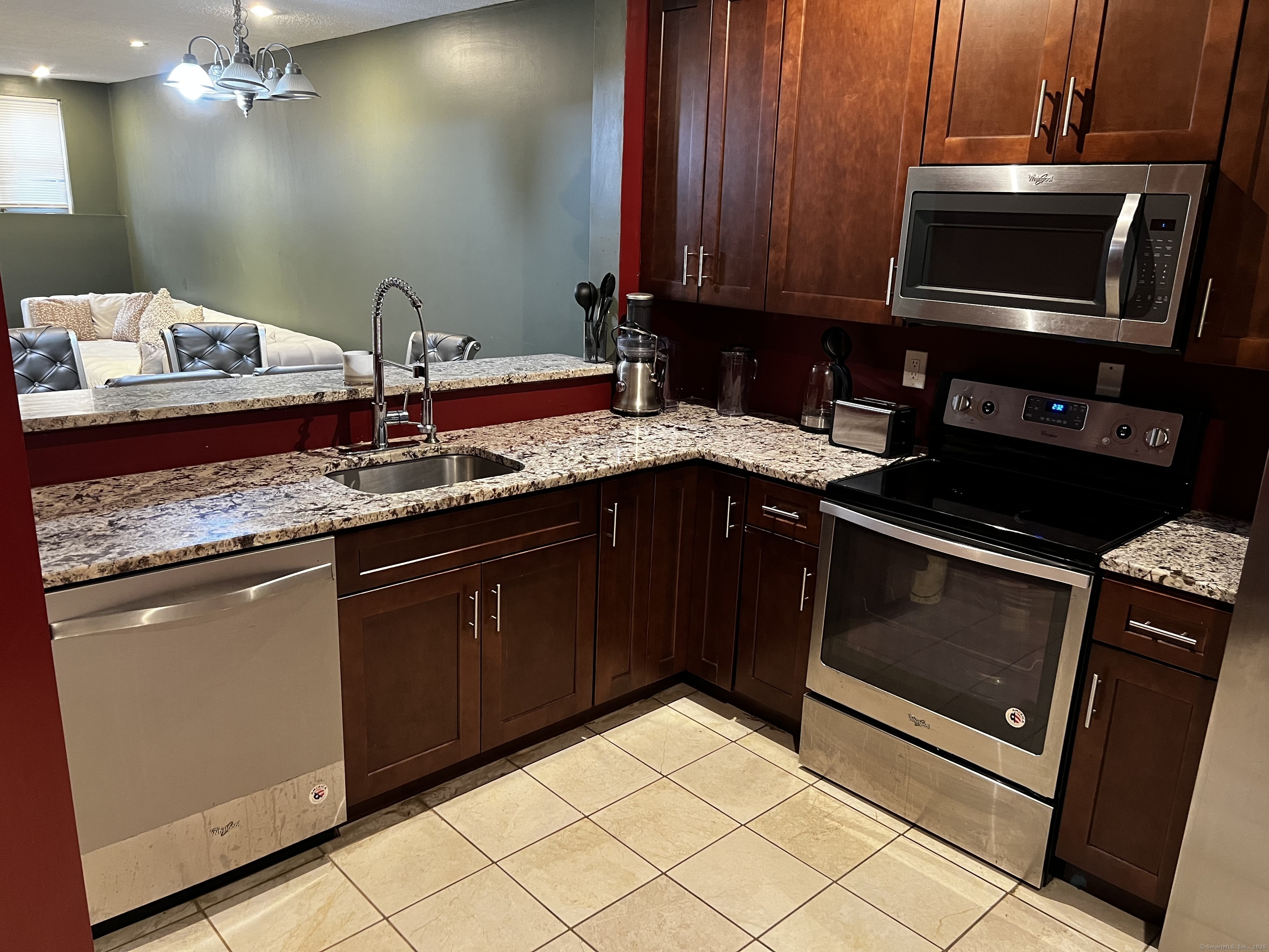 Property Photo: 132 Maple Avenue B CT 06114