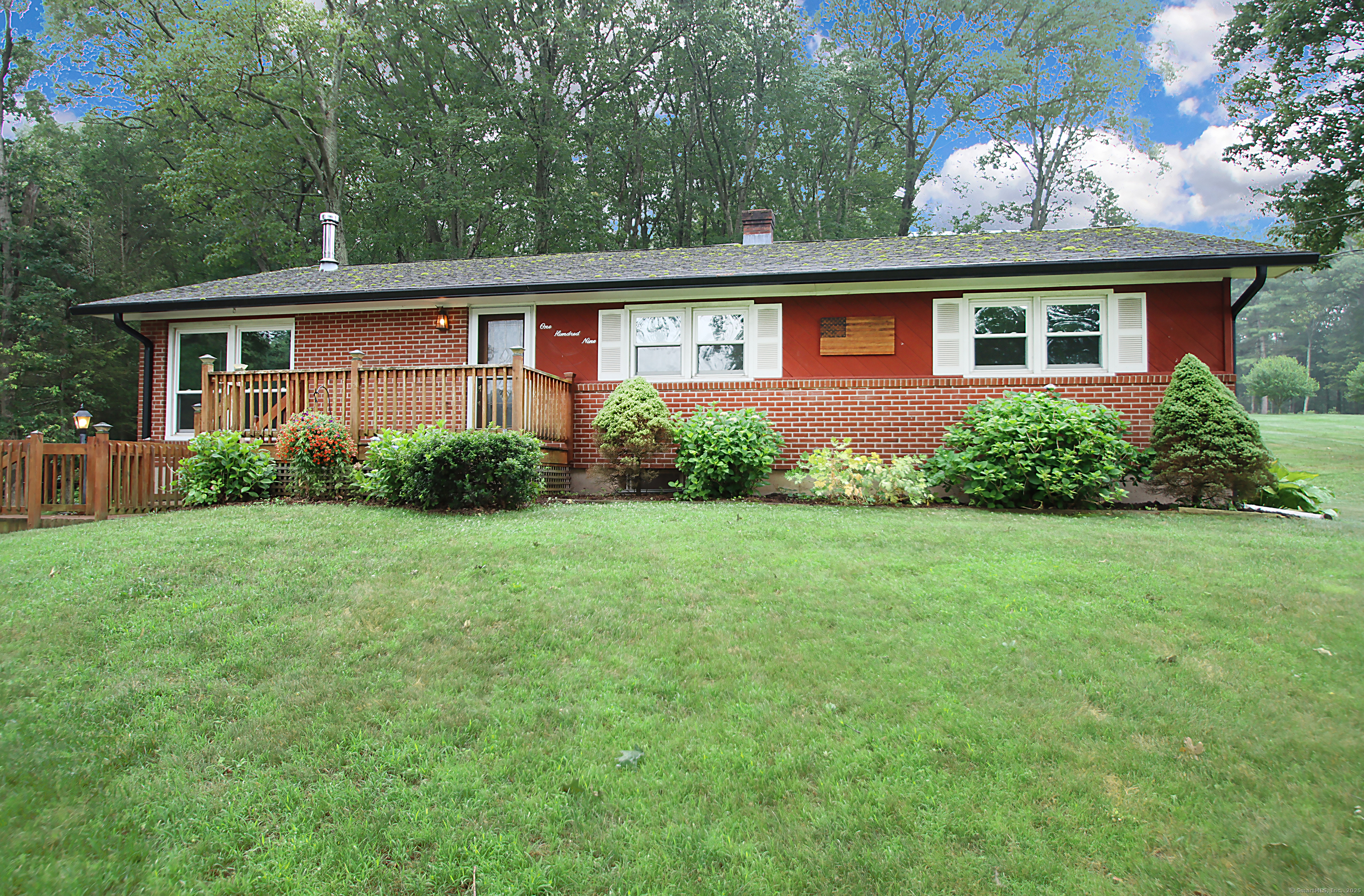 Property Photo:  109 Pinnacle Road  CT 06029 