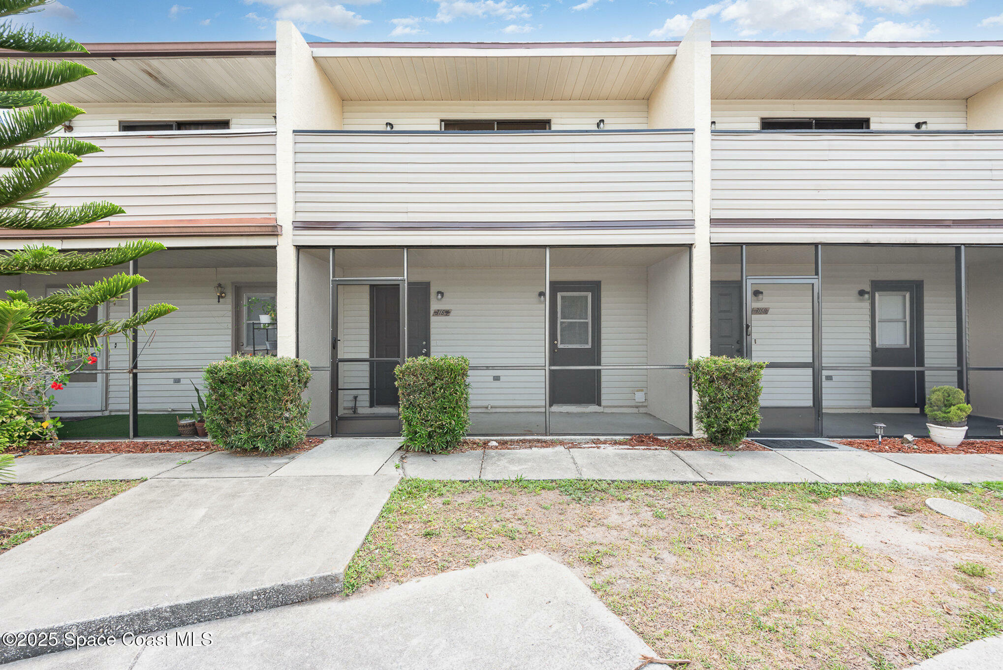 Property Photo: 3164 Finsterwald Drive FL 32780