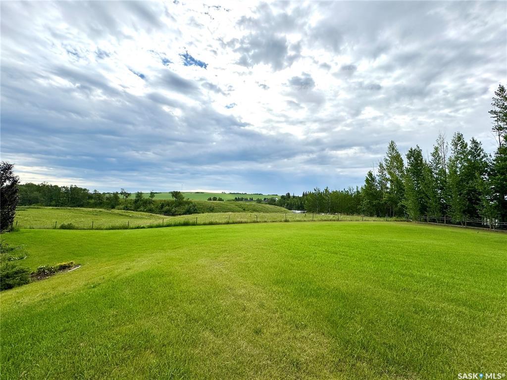 Property Photo: 305 Evergreen Place SK S0M 2Y0