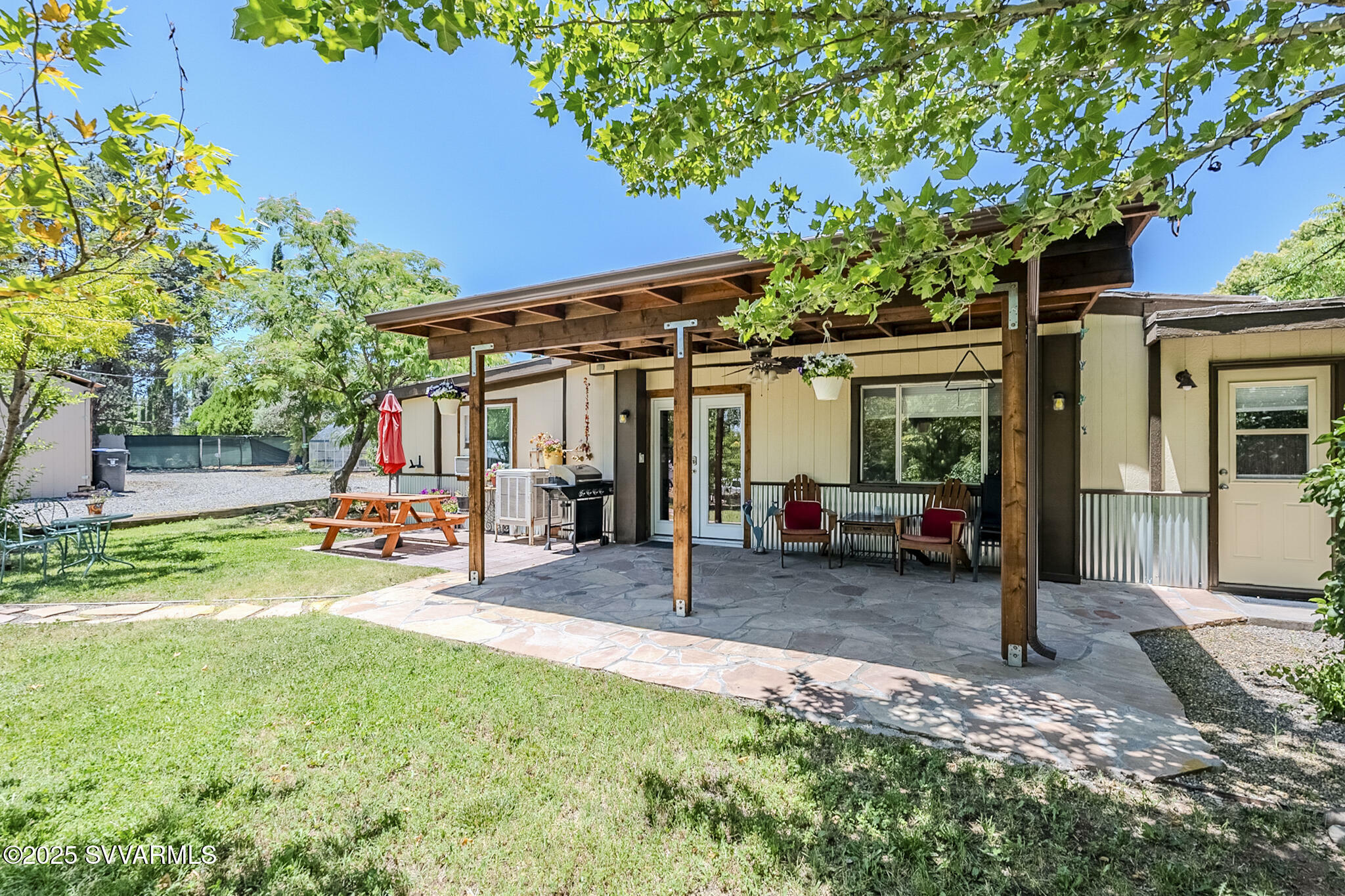 Property Photo: 902 N 14th St AZ 86326