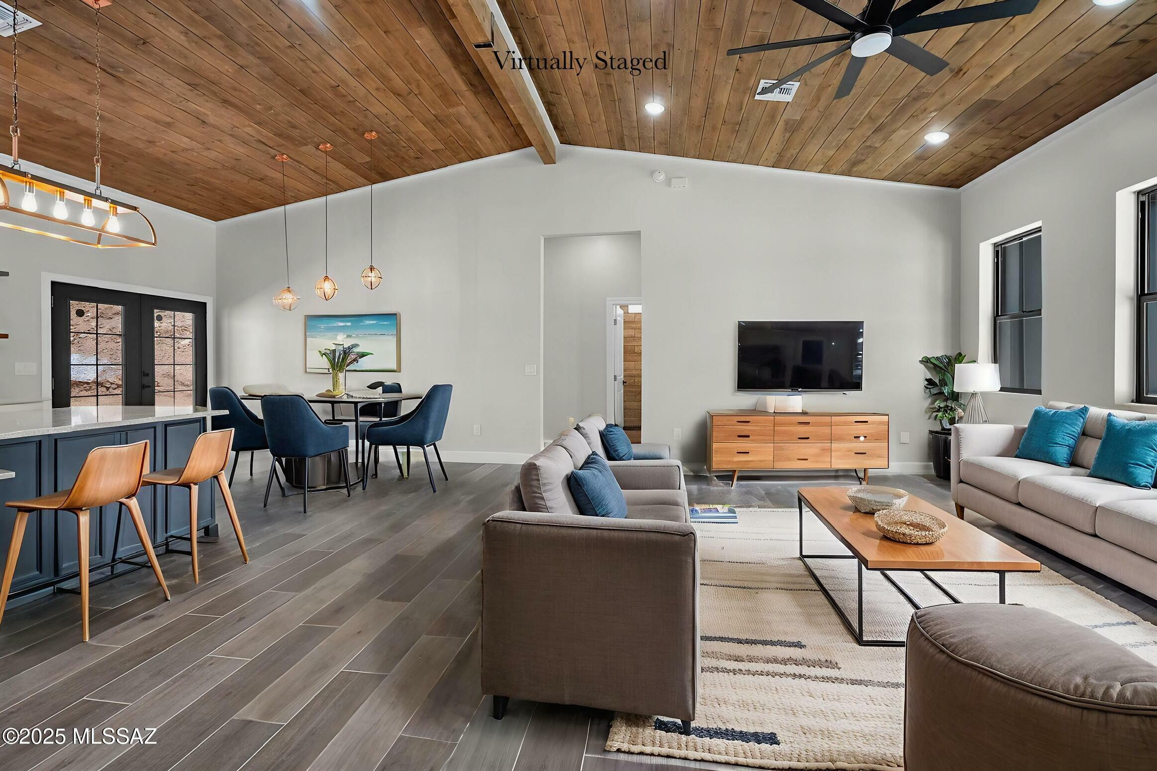 Property Photo:  302 Camino Arenosa  AZ 85648 