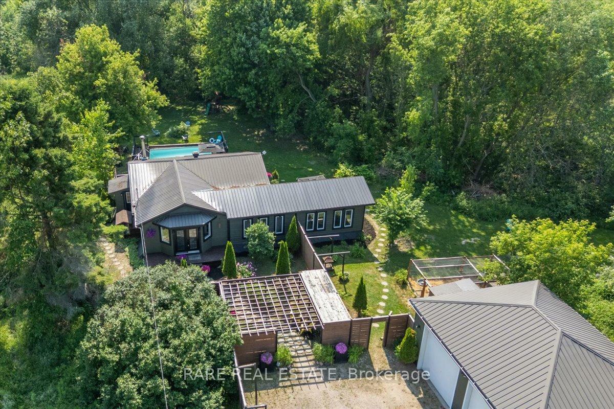 Property Photo: 1148 Glengarry Landing Road S ON L9X 1E1