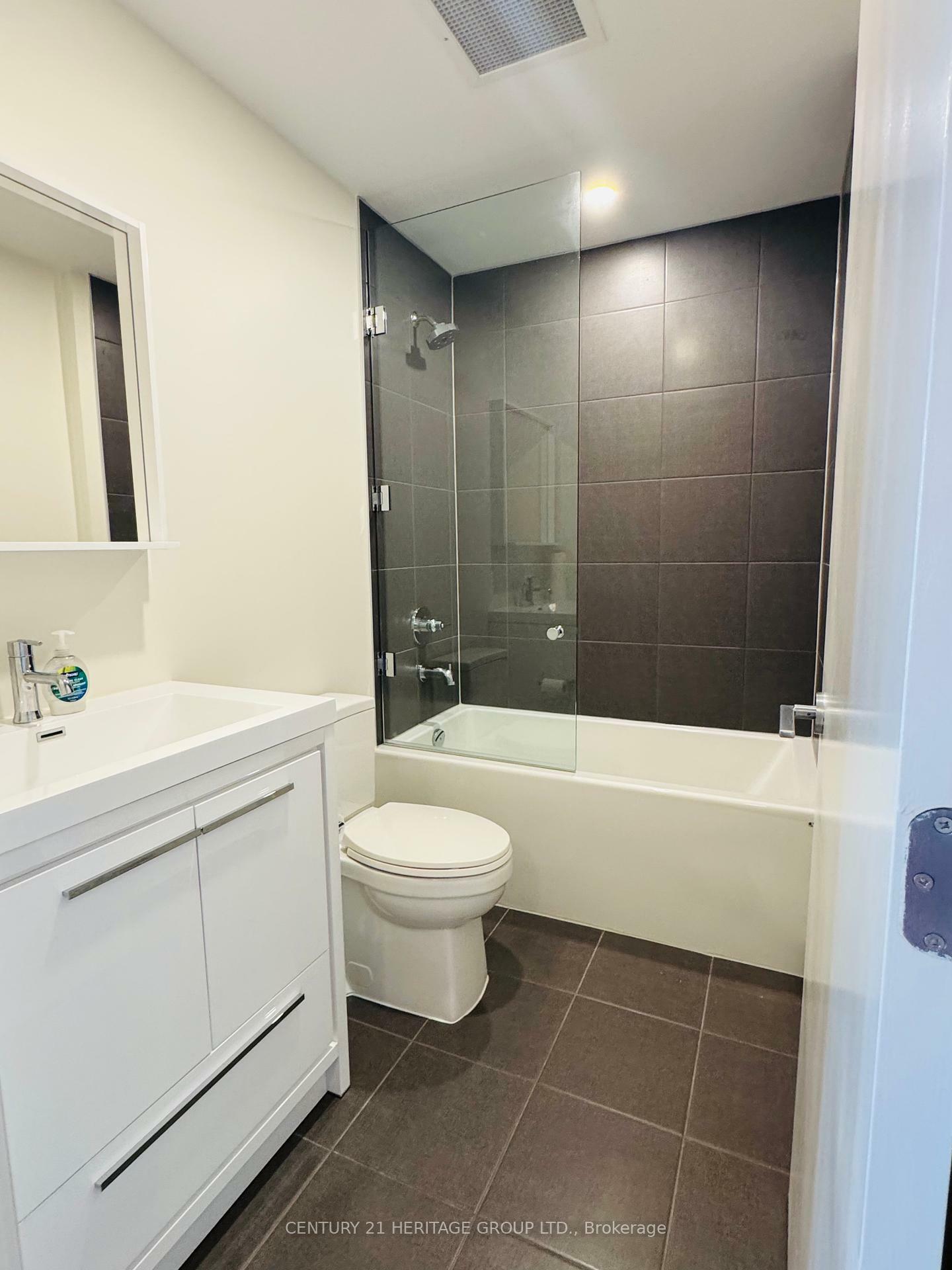 Property Photo:  212 King William Street 803  ON L8R 0A7 