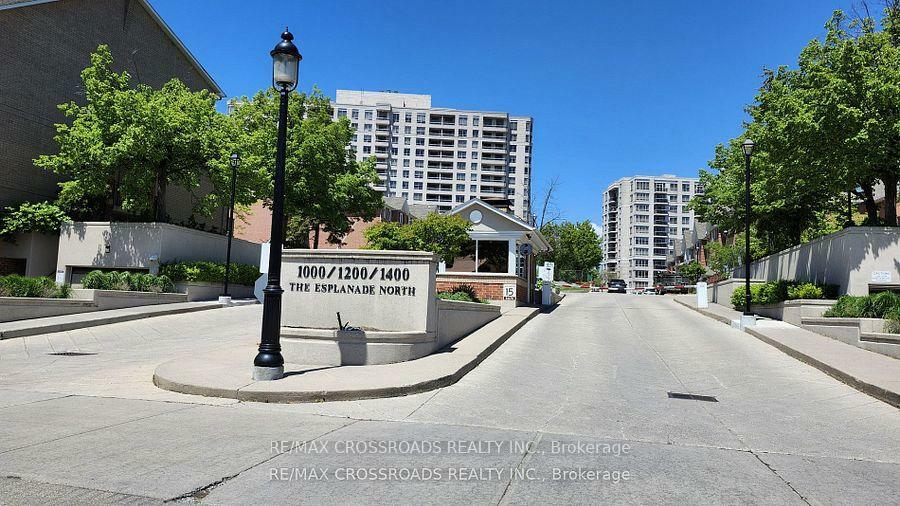 1000 The Esplanade North N/A 1412  Pickering ON L1V 6V4 photo