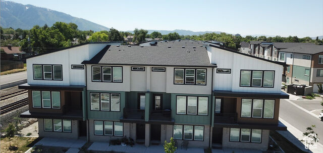 Property Photo:  144 E Abbeville Ct  UT 84070 