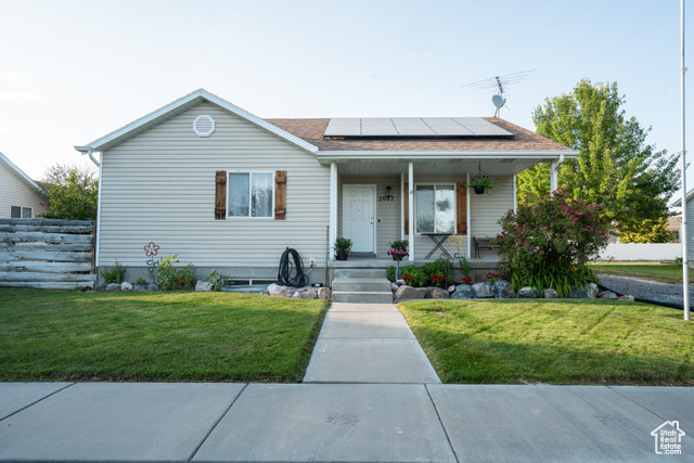 Property Photo: 2087 E Weeping Willow Way N UT 84005