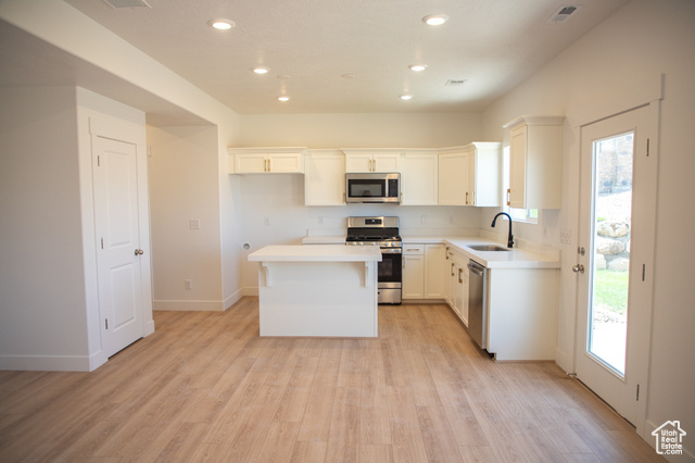 Property Photo:  1934 E 1350 N  UT 84660 