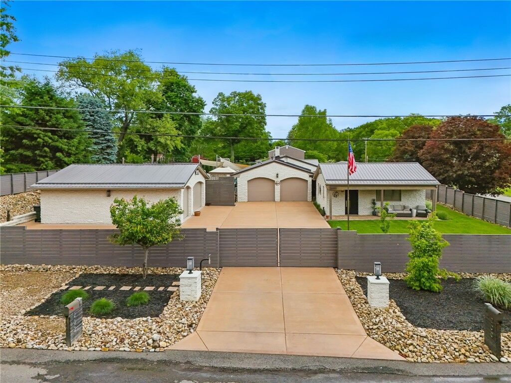 Property Photo:  202 Woodlawn Rd  PA 16066 