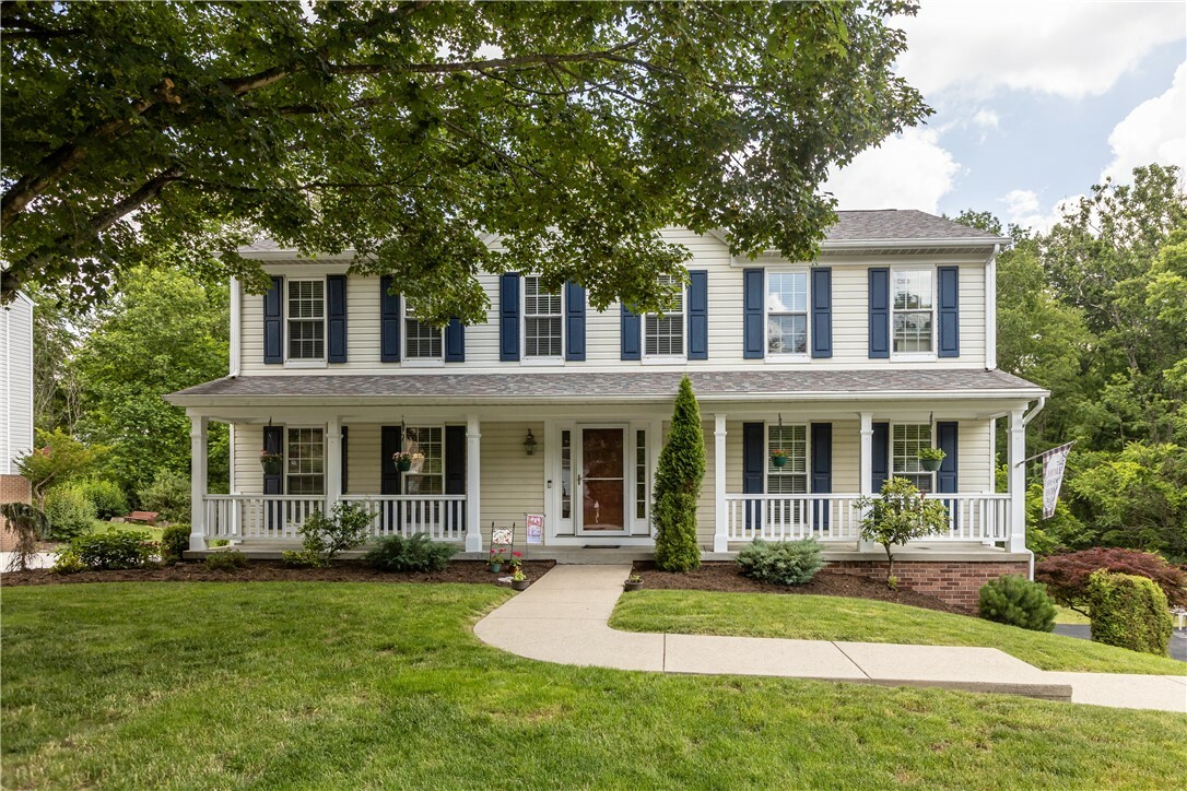 Property Photo:  107 Eaglebrook Court  PA 15367 