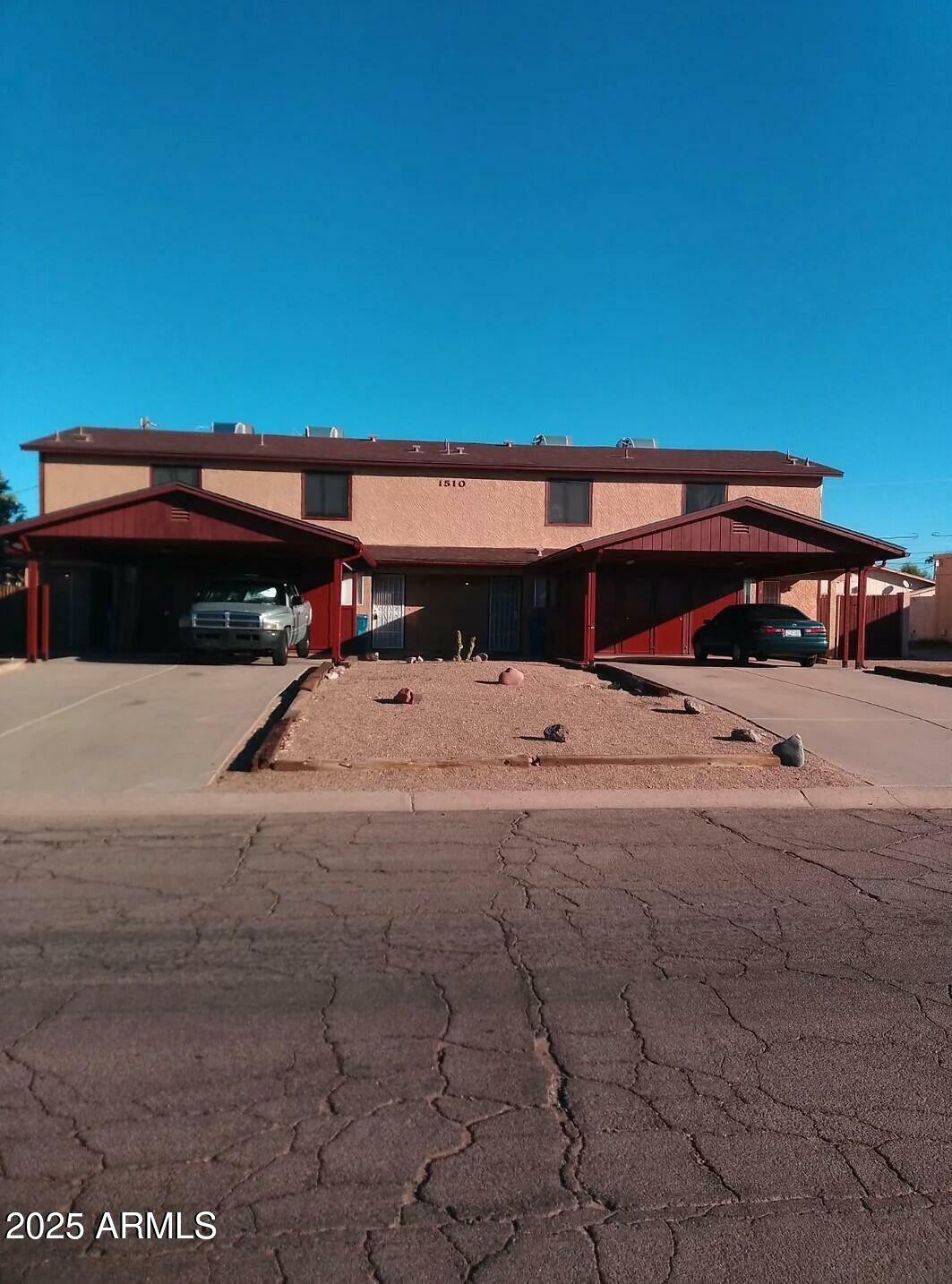 Property Photo:  1510 E 26th Lane  AZ 85119 