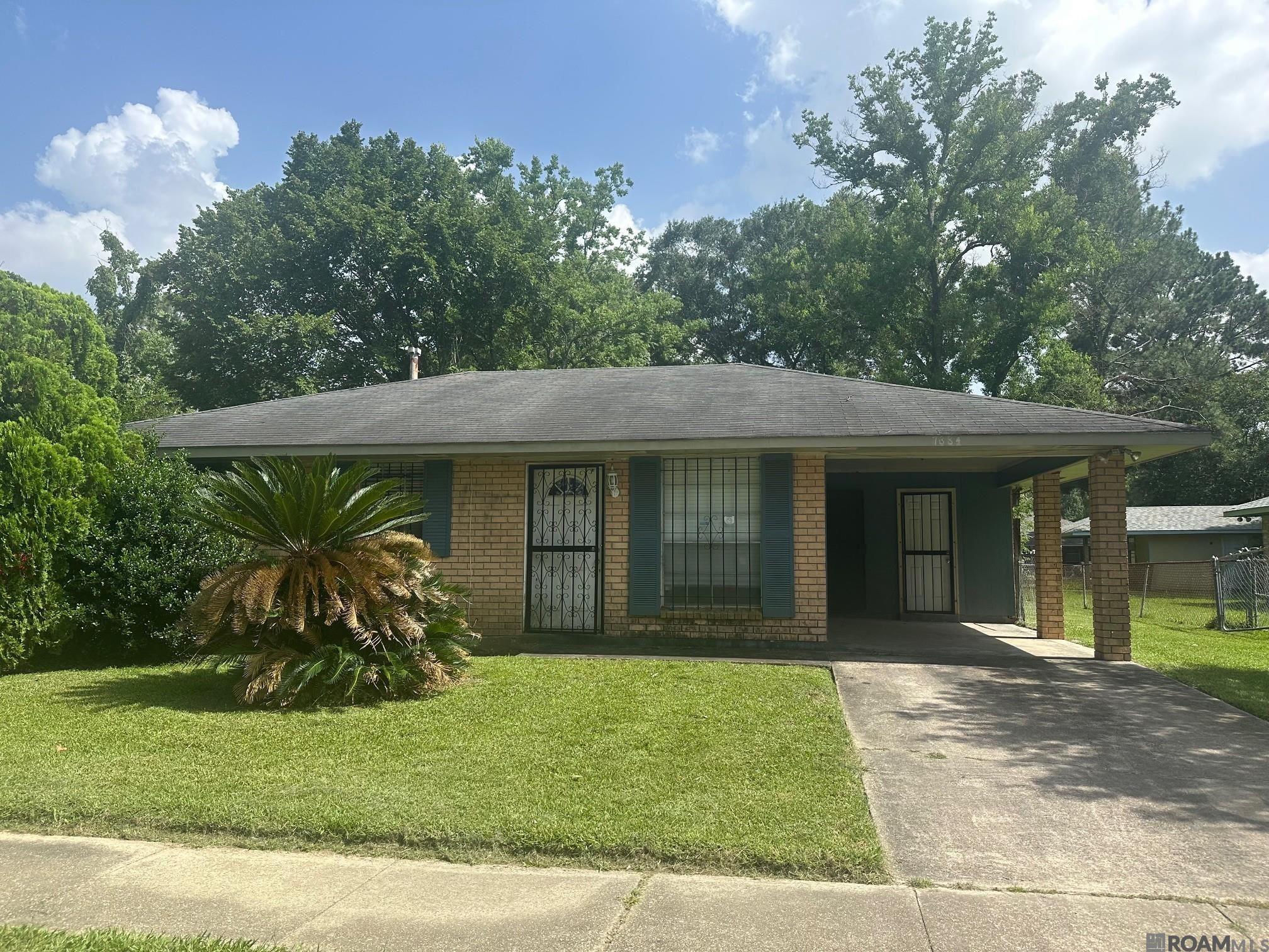 Property Photo: 7884 Grayson Ave LA 70812
