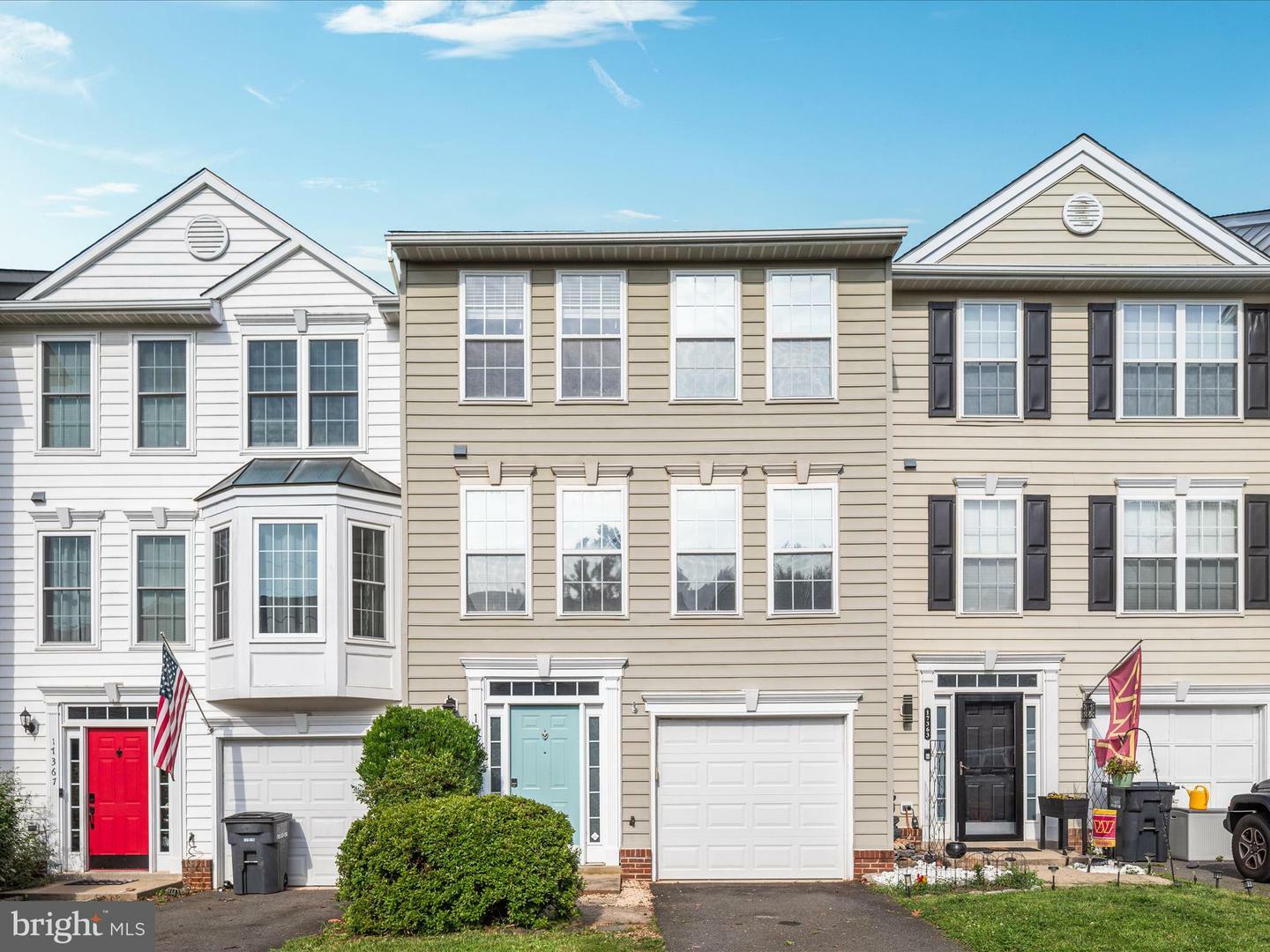 17365 Avion Square  Round Hill VA 20141 photo