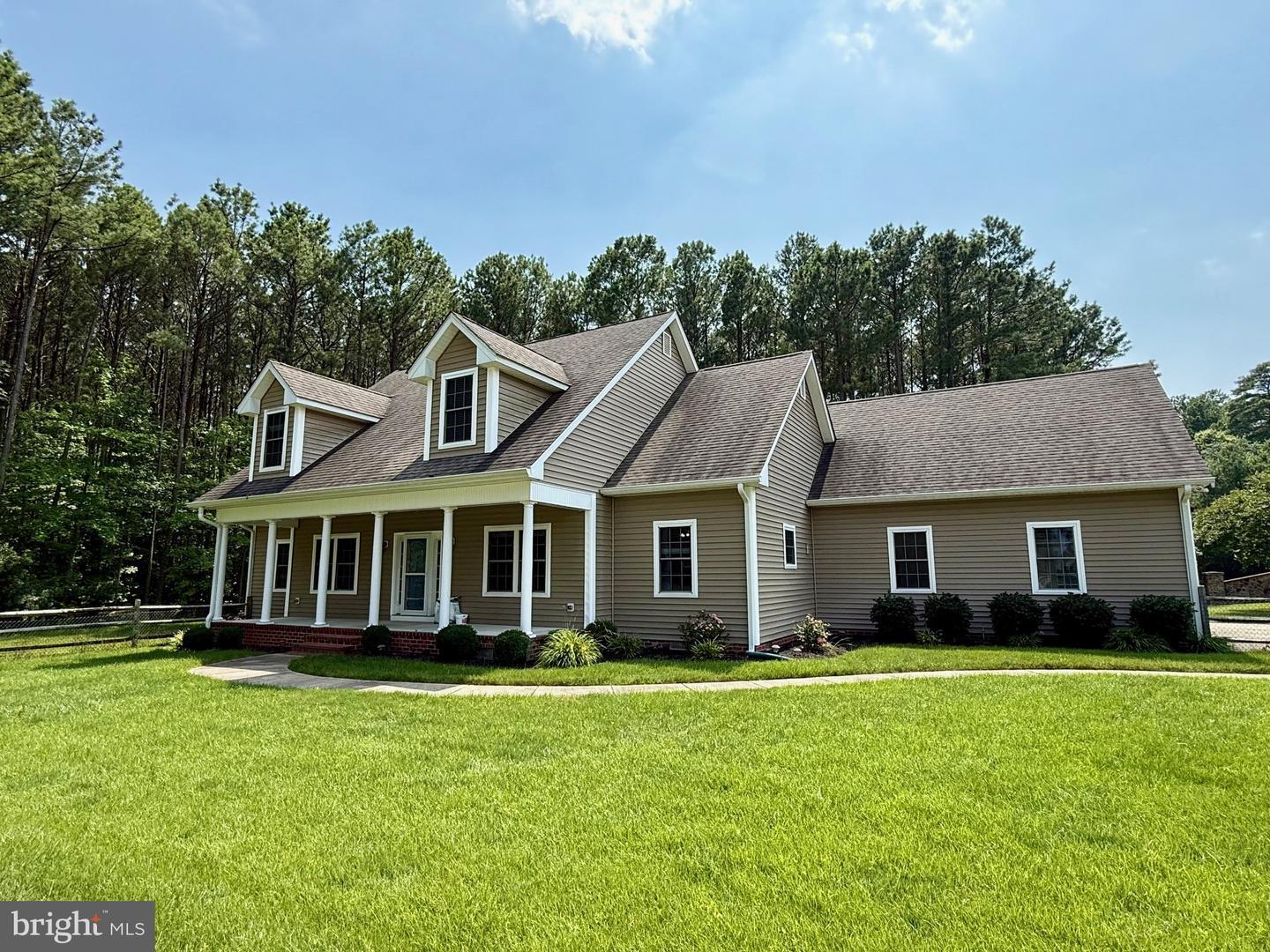 Property Photo: 45325 Morgan Point Ln MD 20674