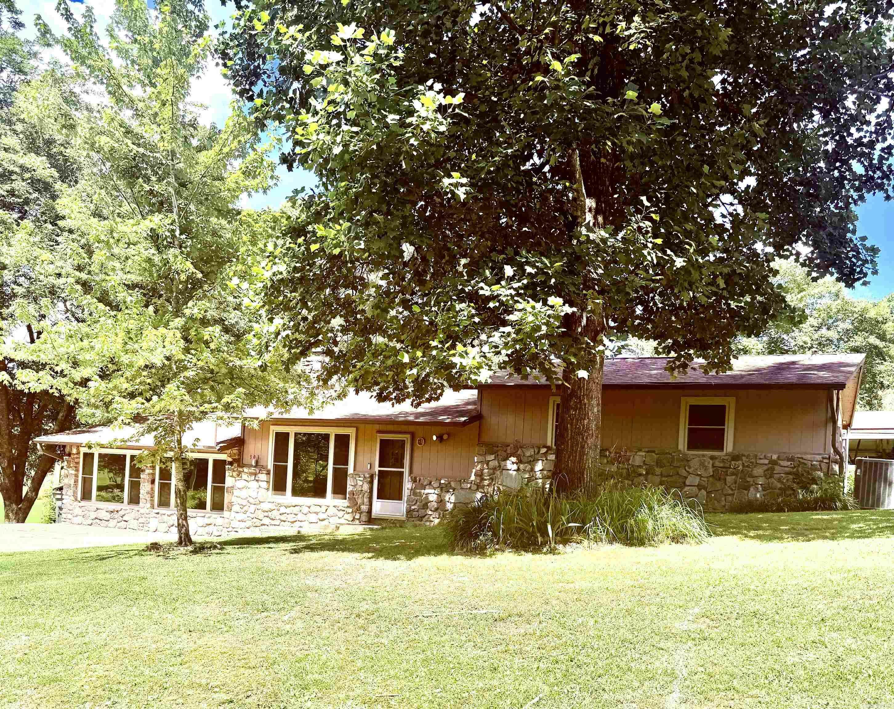 Property Photo: 303 Cimmaron Street AR 71913