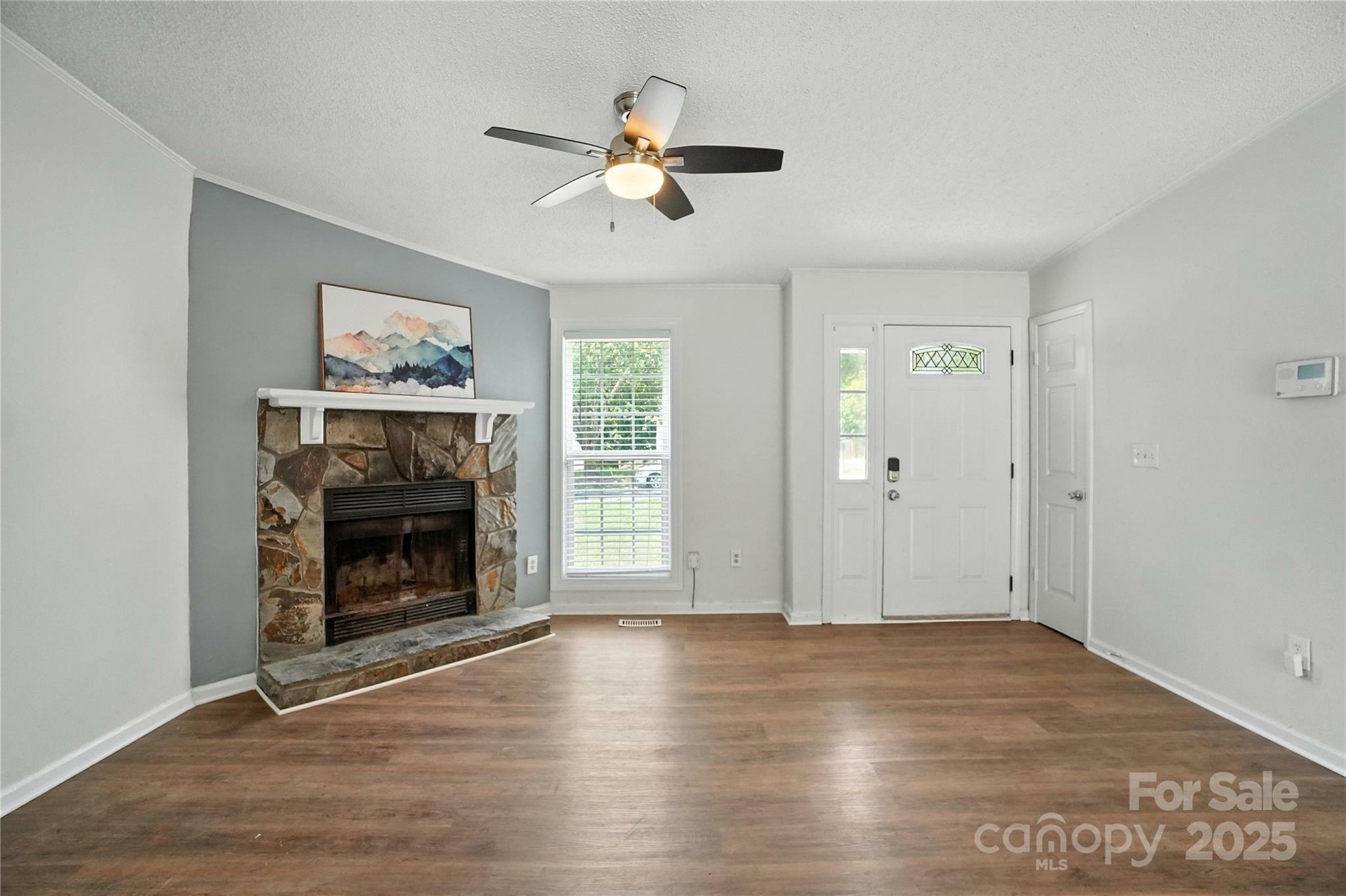 Property Photo: 8106 Strawberry Point Drive NC 28215
