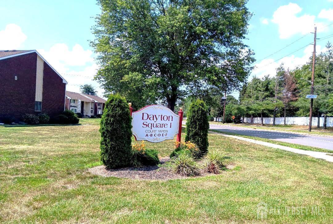 Property Photo:  4 Lincoln Lane F4  NJ 08810 
