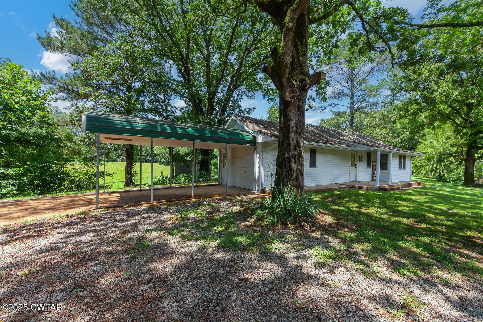 Property Photo: 6495 Tn-100 TN 38340