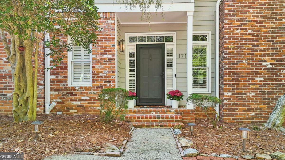 Property Photo:  171 Riverview Trail  GA 30075 
