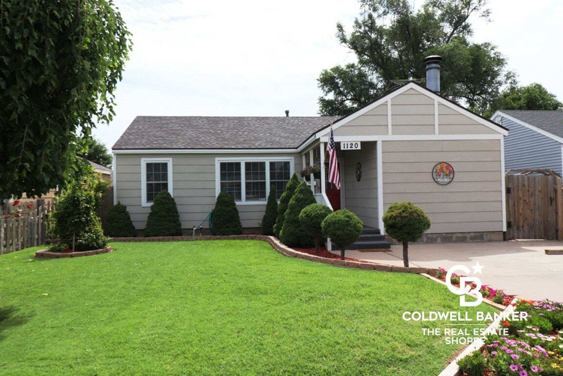 1120 N 5th Street  Garden City KS 67846 photo