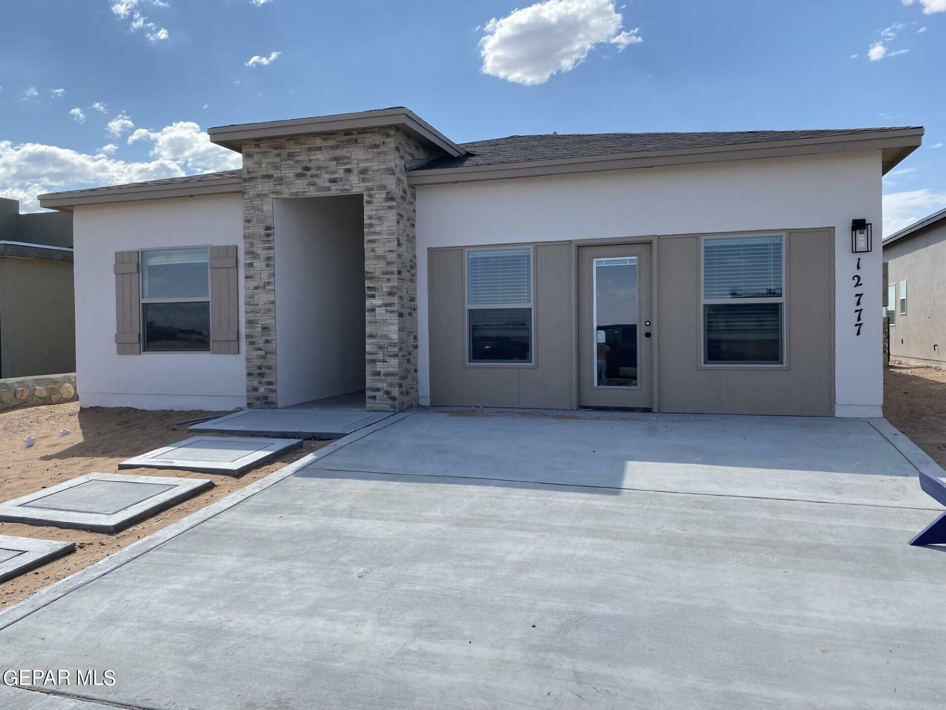 12728 Viendo Norte Drive  El Paso TX 79934 photo