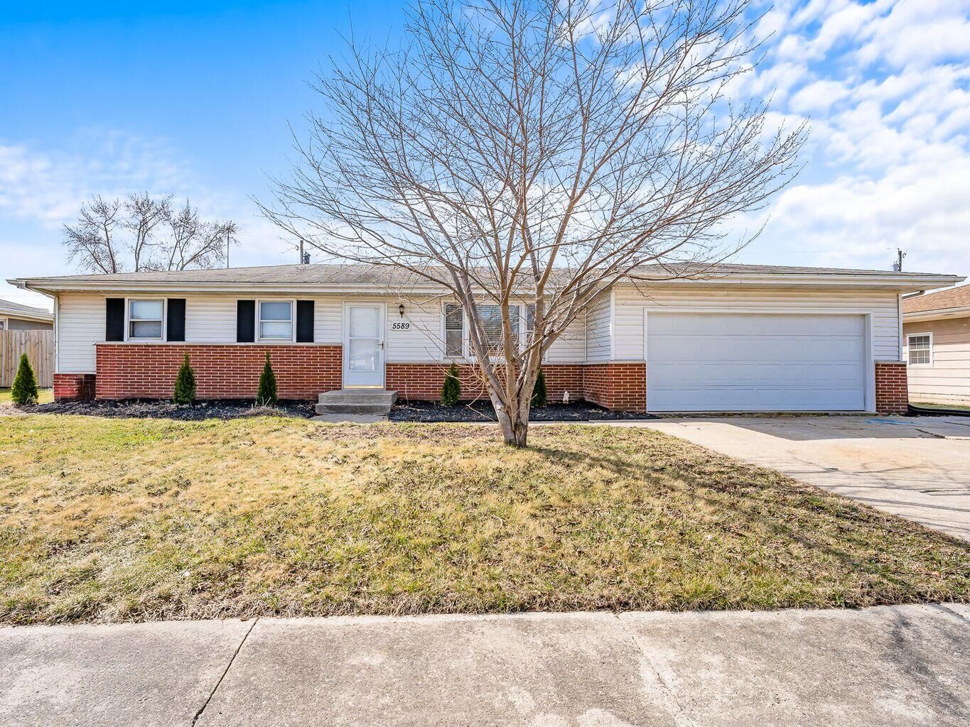 Property Photo: 5589 Robbins Avenue IN 46368
