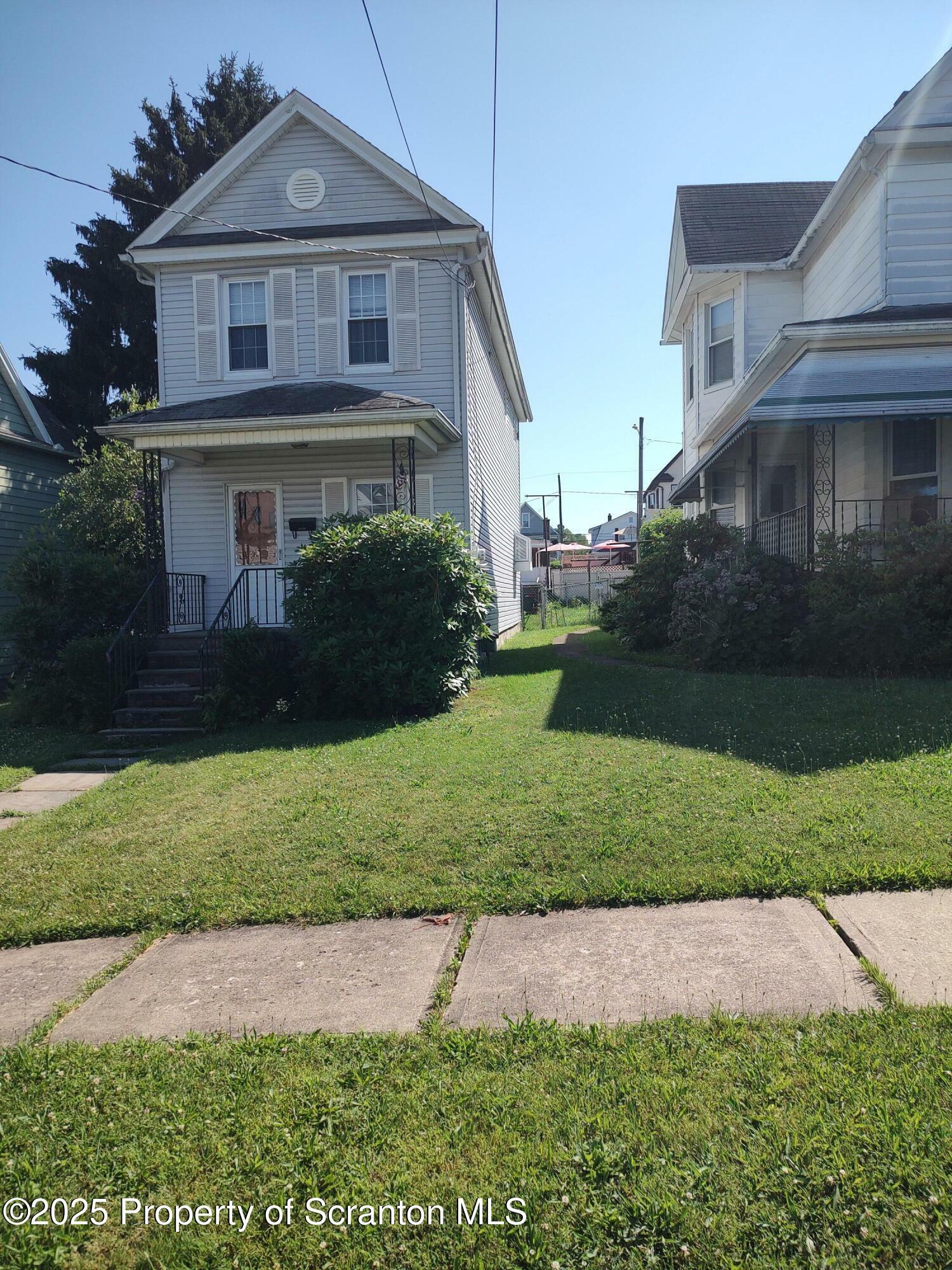 Property Photo:  1425 Bulwer Street  PA 18504 